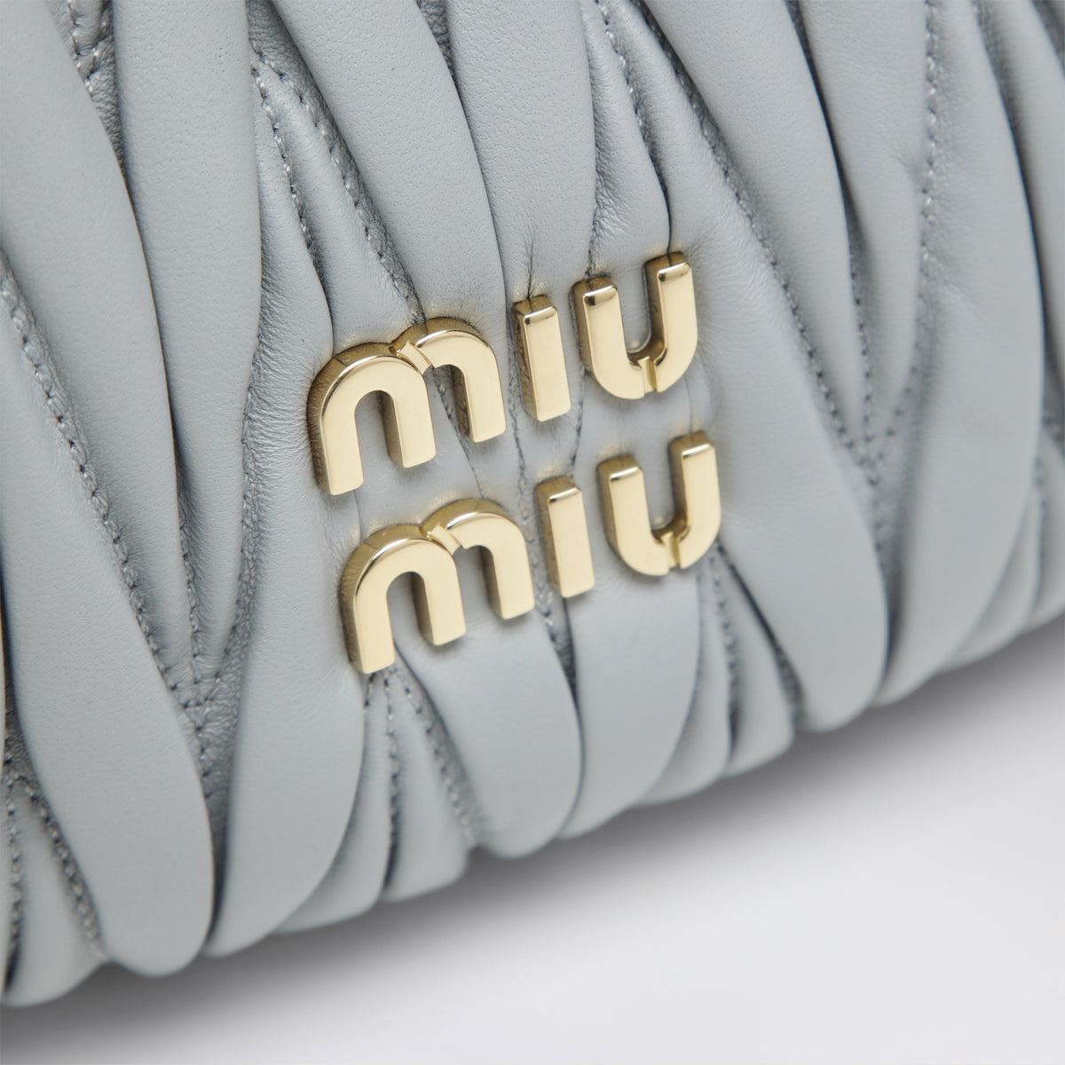 Borsa piccola Miu Wander color perla matelassé