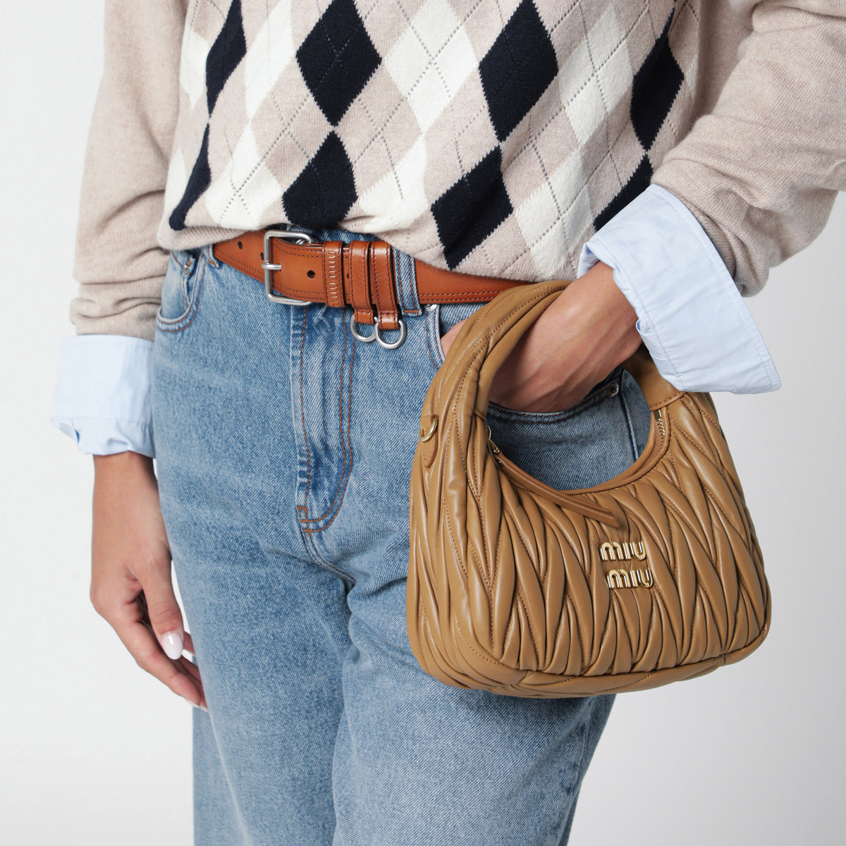 Small Miu Wander bag in matelassé leather, Caramel