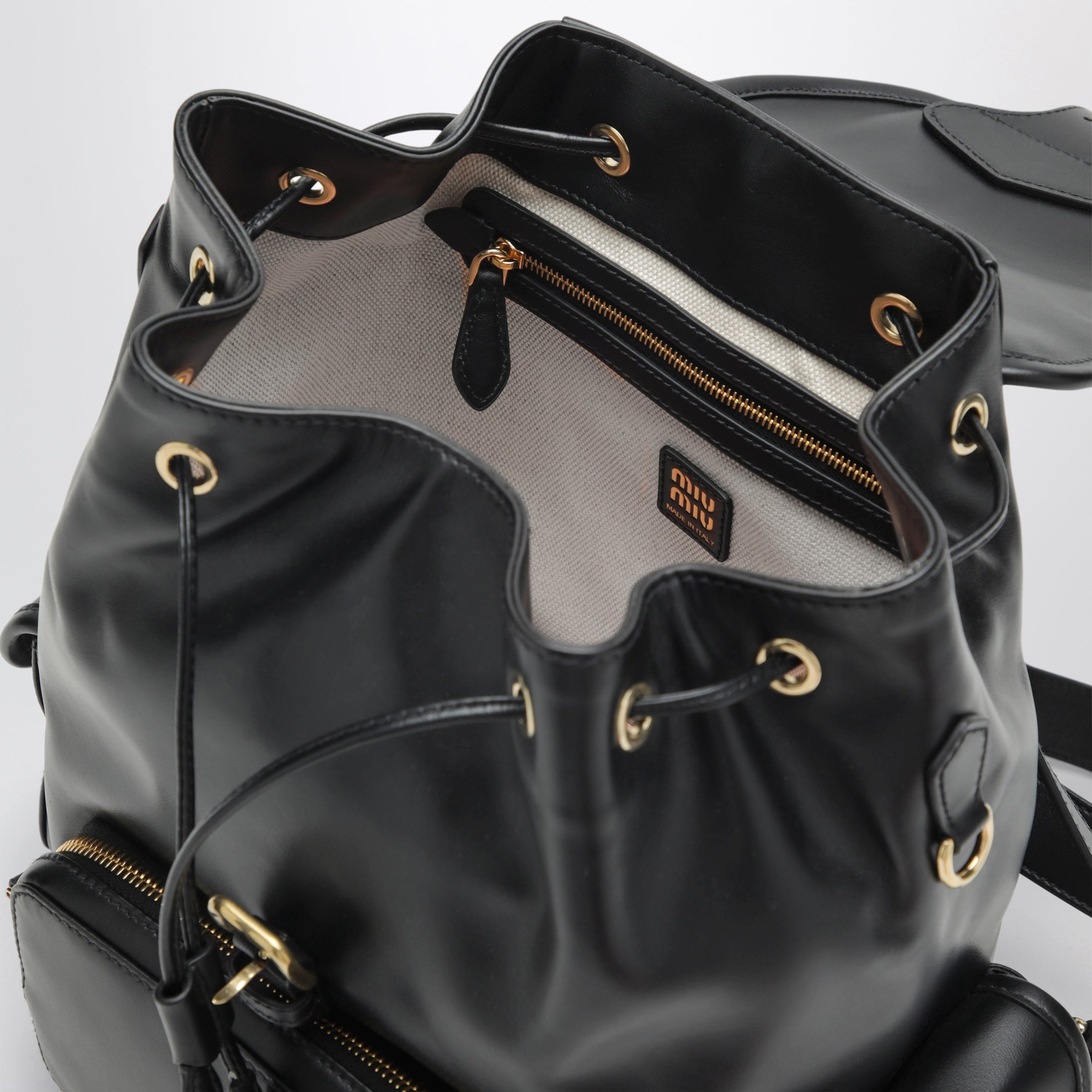 Sac à dos en cuir noir