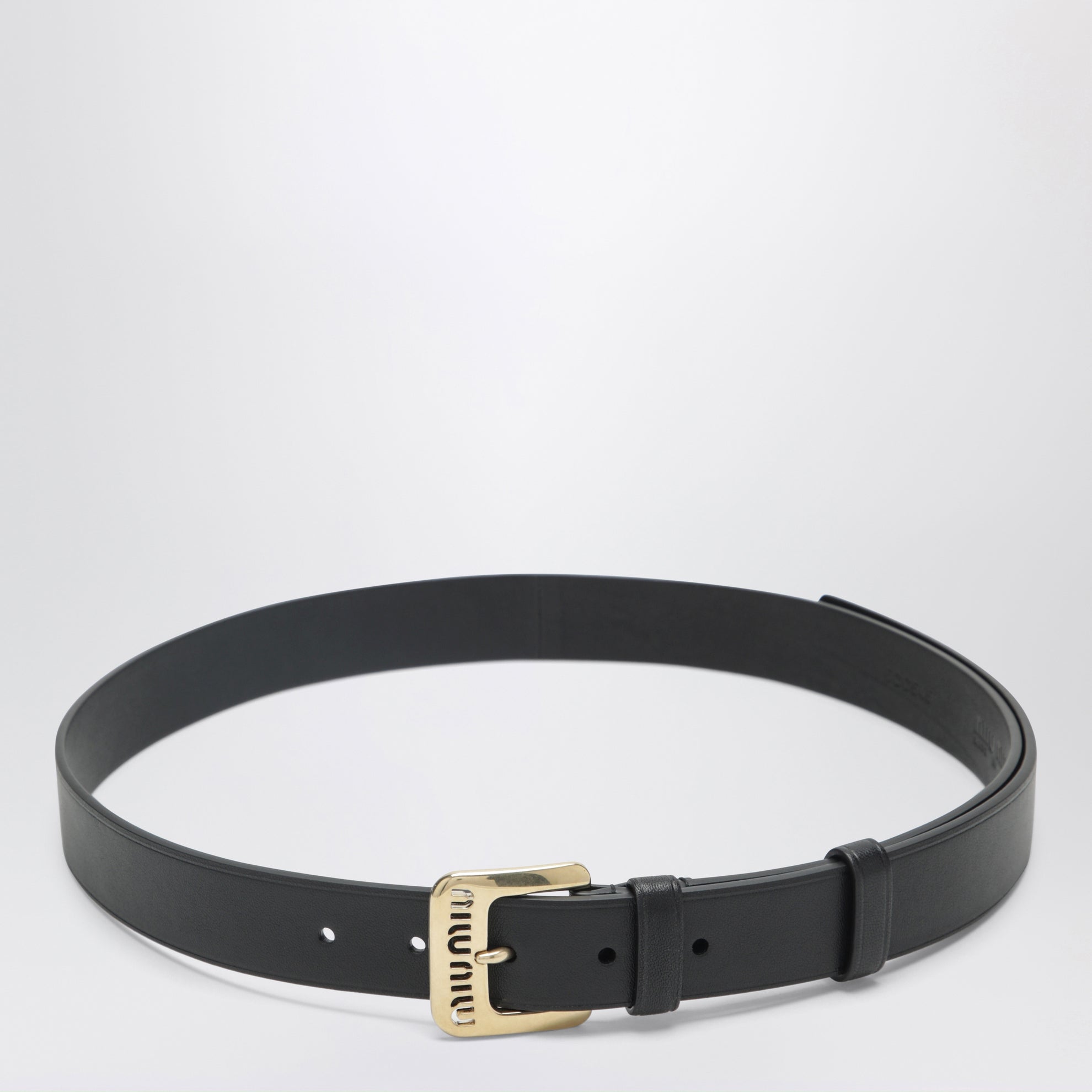 Ceinture noire en cuir avec boucle logotée