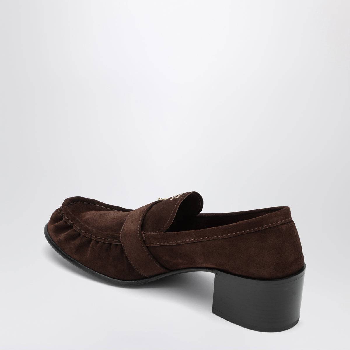 Mocassins en daim marron foncé