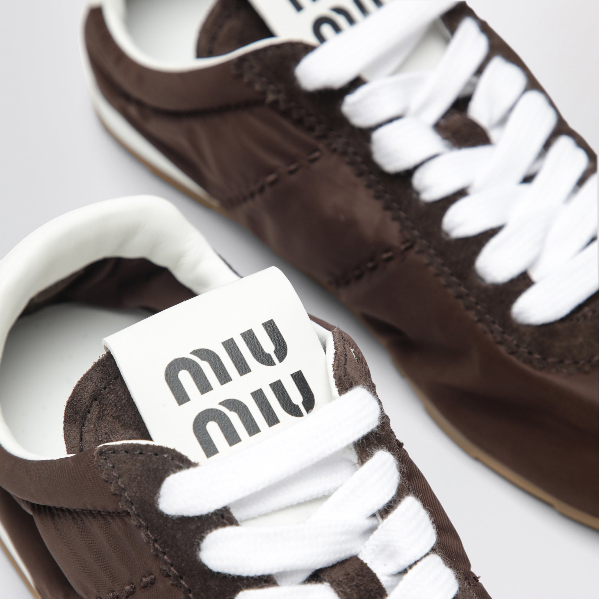 Sneakers Plume en cuir couleur brûlée