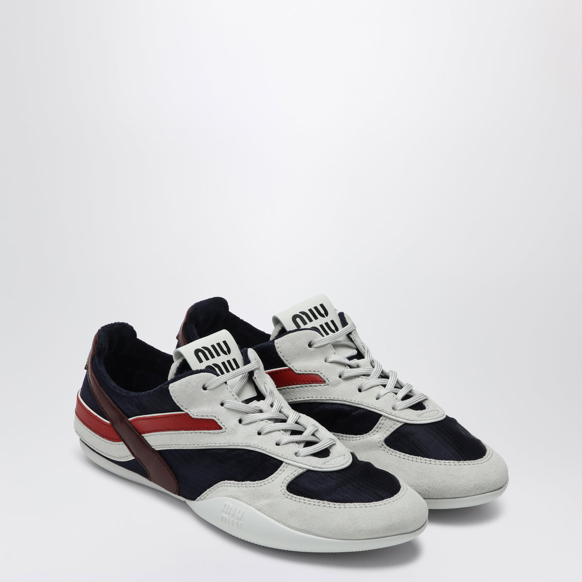 Sneakers Gymnasium Baltisch/Amaranth in technischem Gewebe und Wildleder