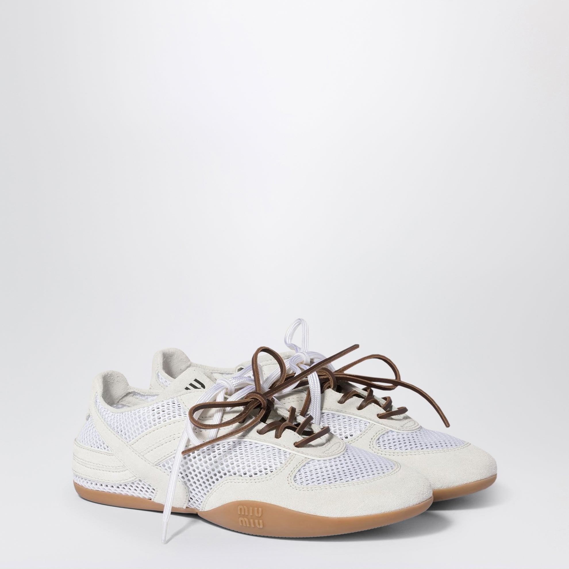 White Gymnasium sneakers in mesh and suede
