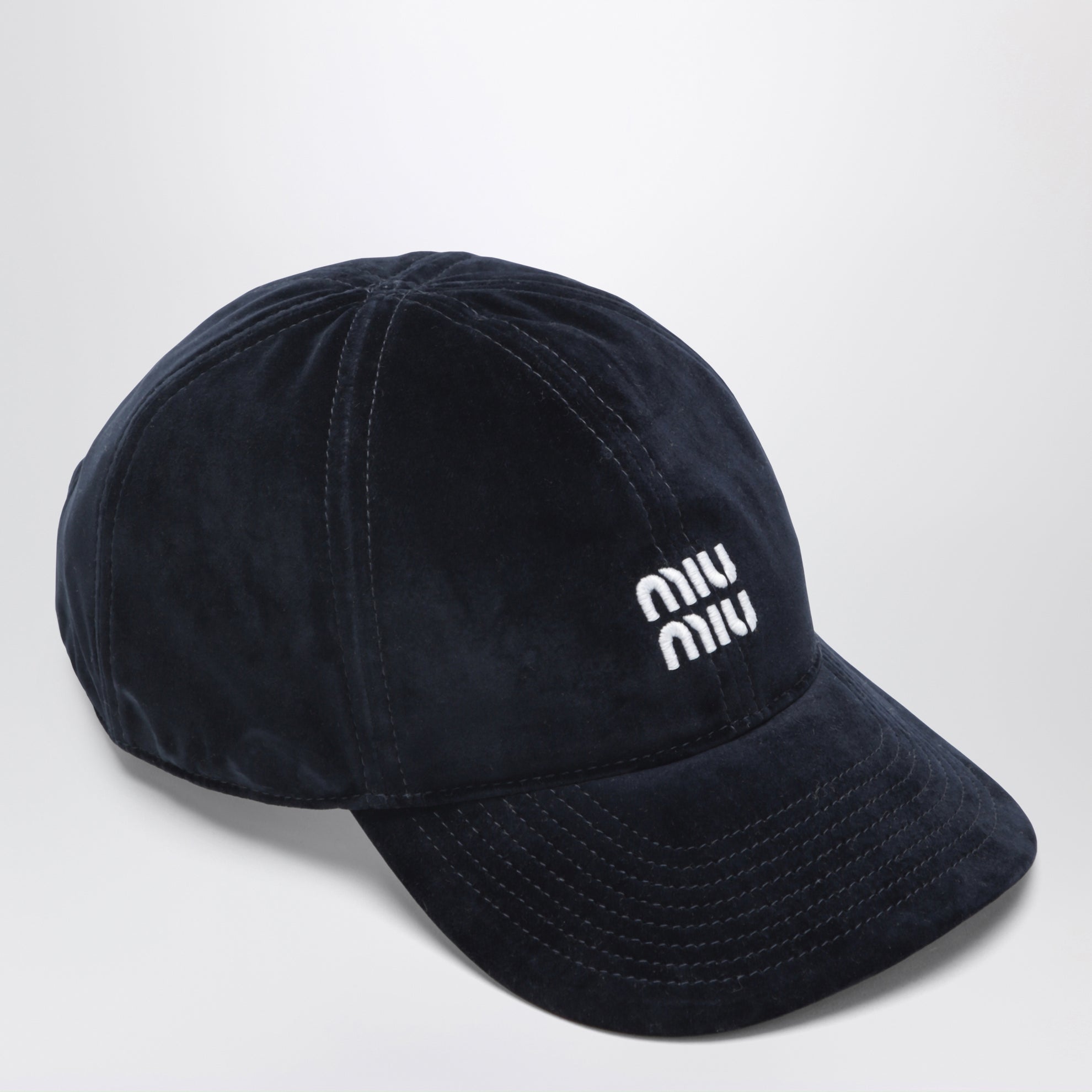 casquette de baseball en velours bleu et noir