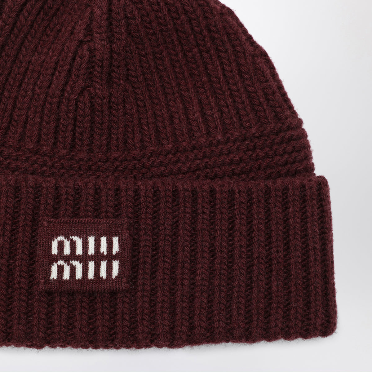 Amaranth beanie in wool and cashmere