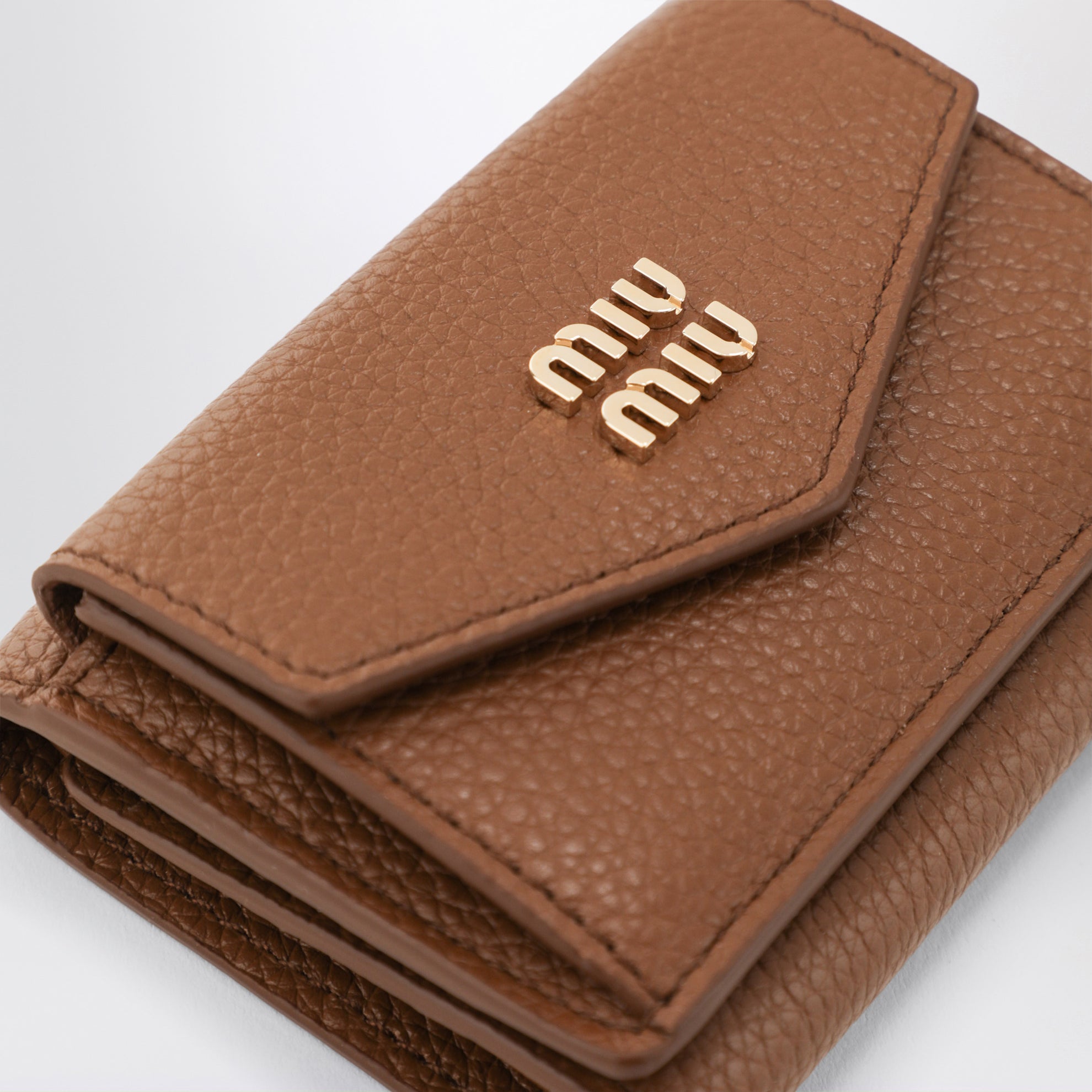 Petit portefeuille en cuir cognac