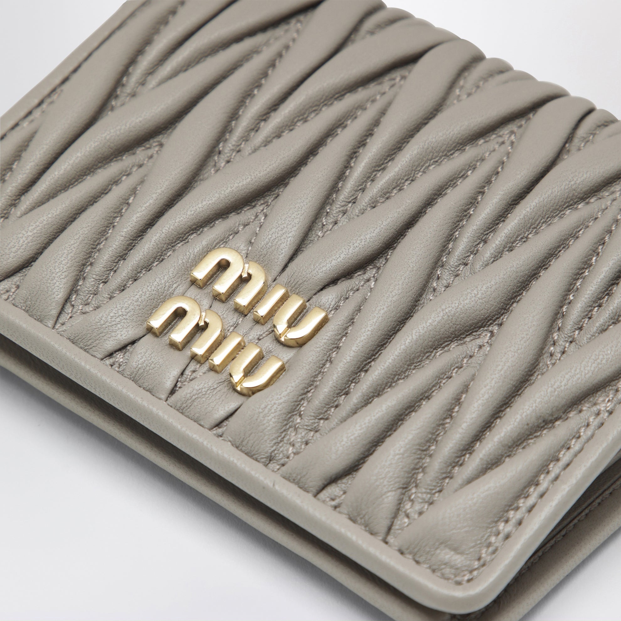Pumice matelassé nappa leather wallet