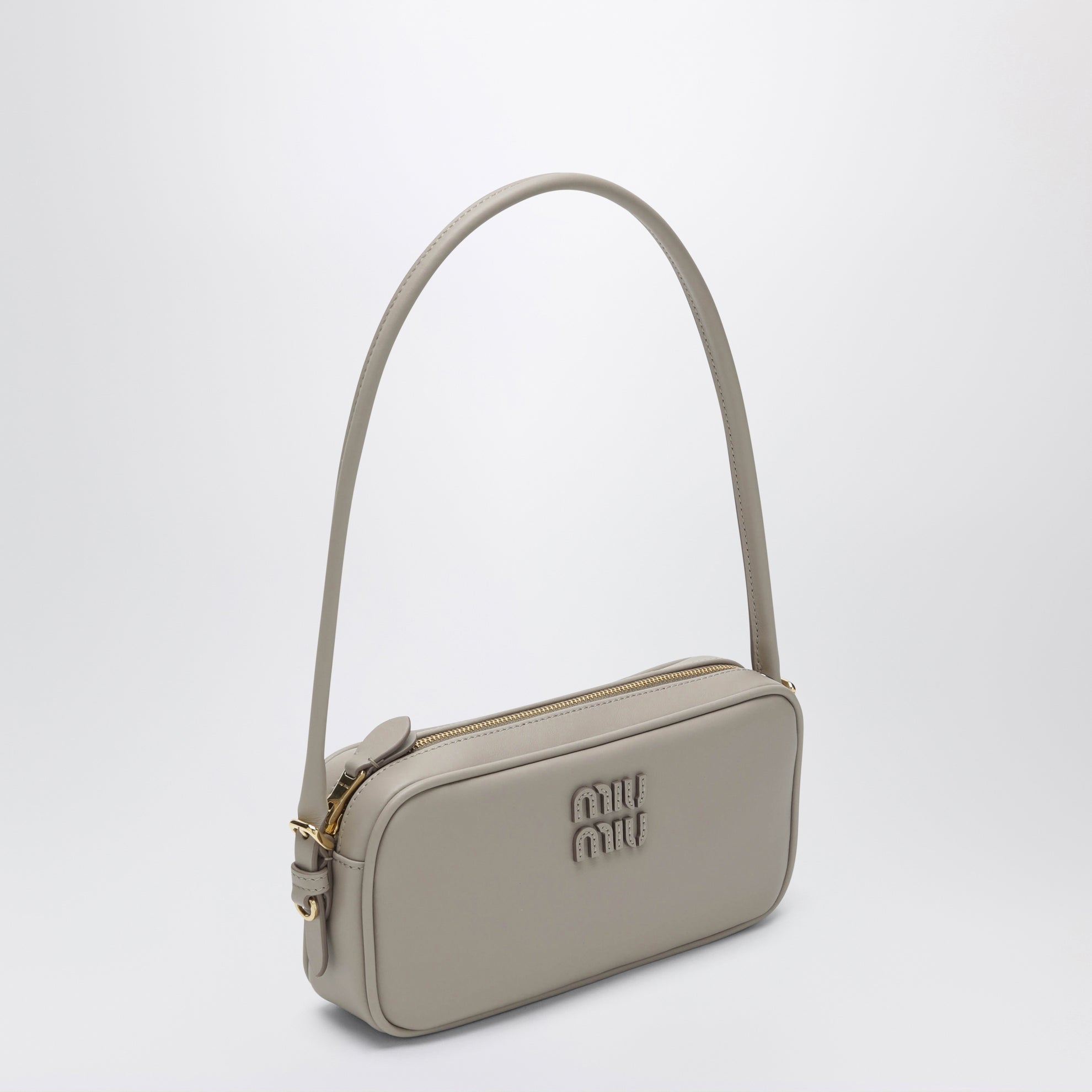 Pumice leather pouch