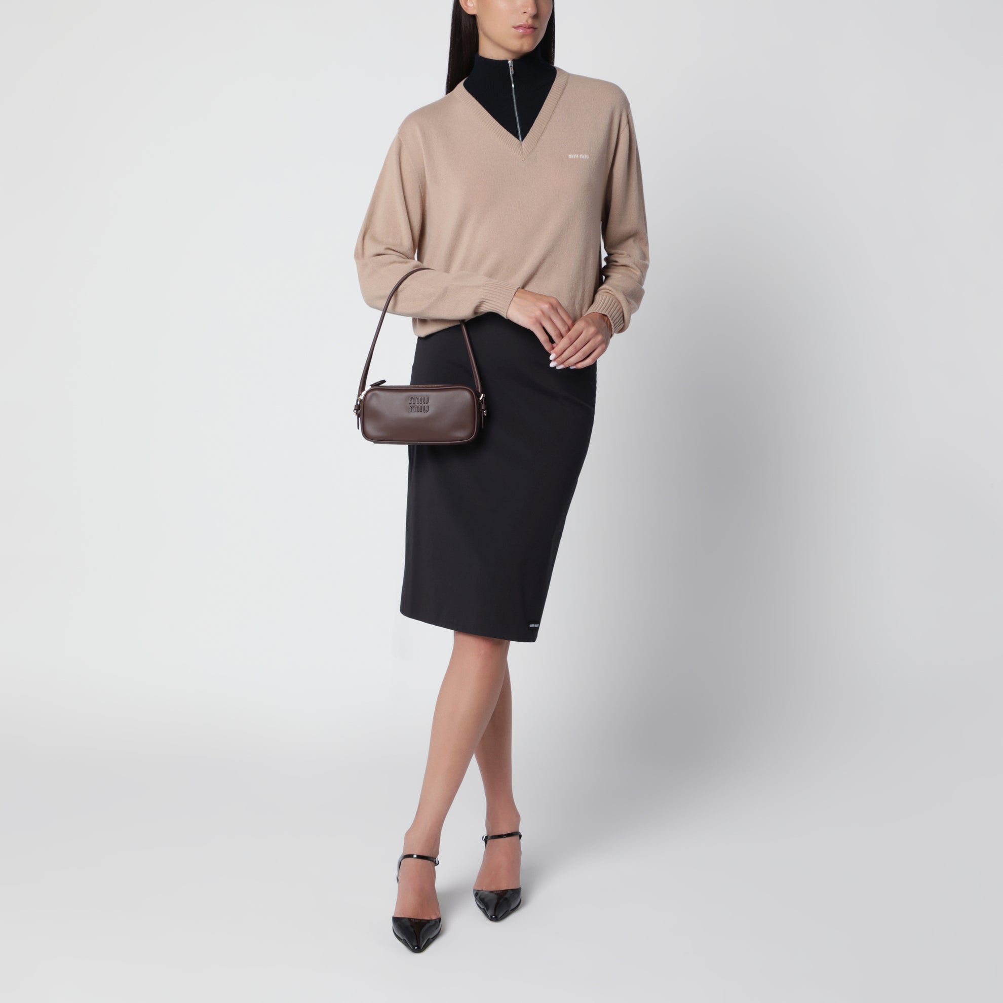 Pouch marrone in pelle 