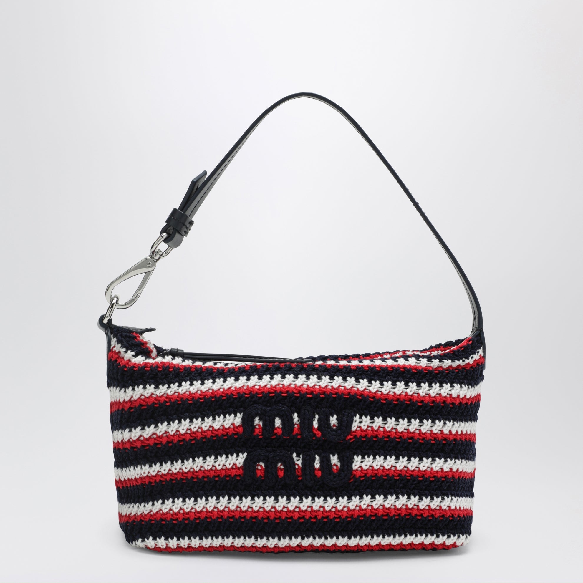 Pouch a righe in crochet di cotone blu e rosso
