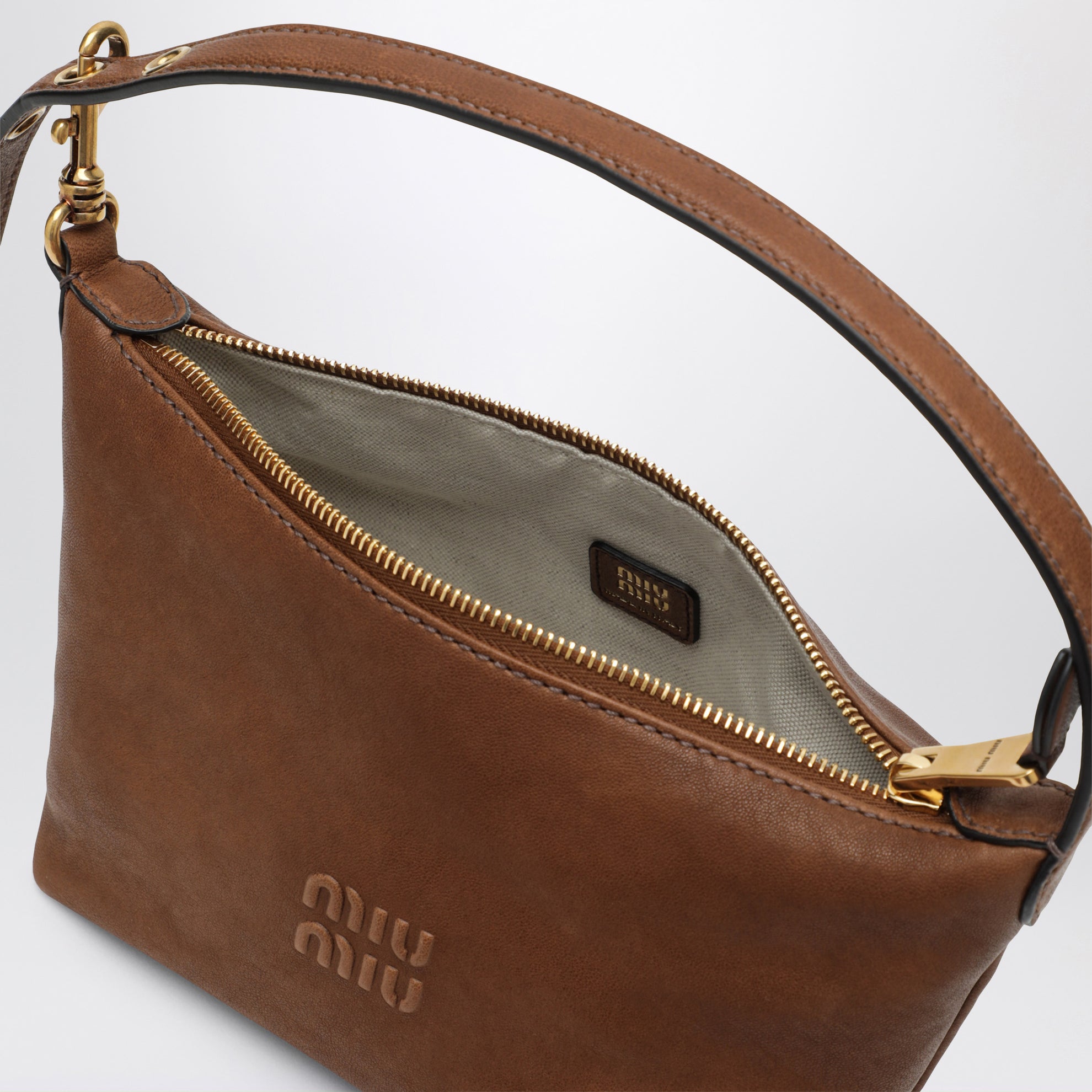 Spirit pouch in Rovere nappa leather
