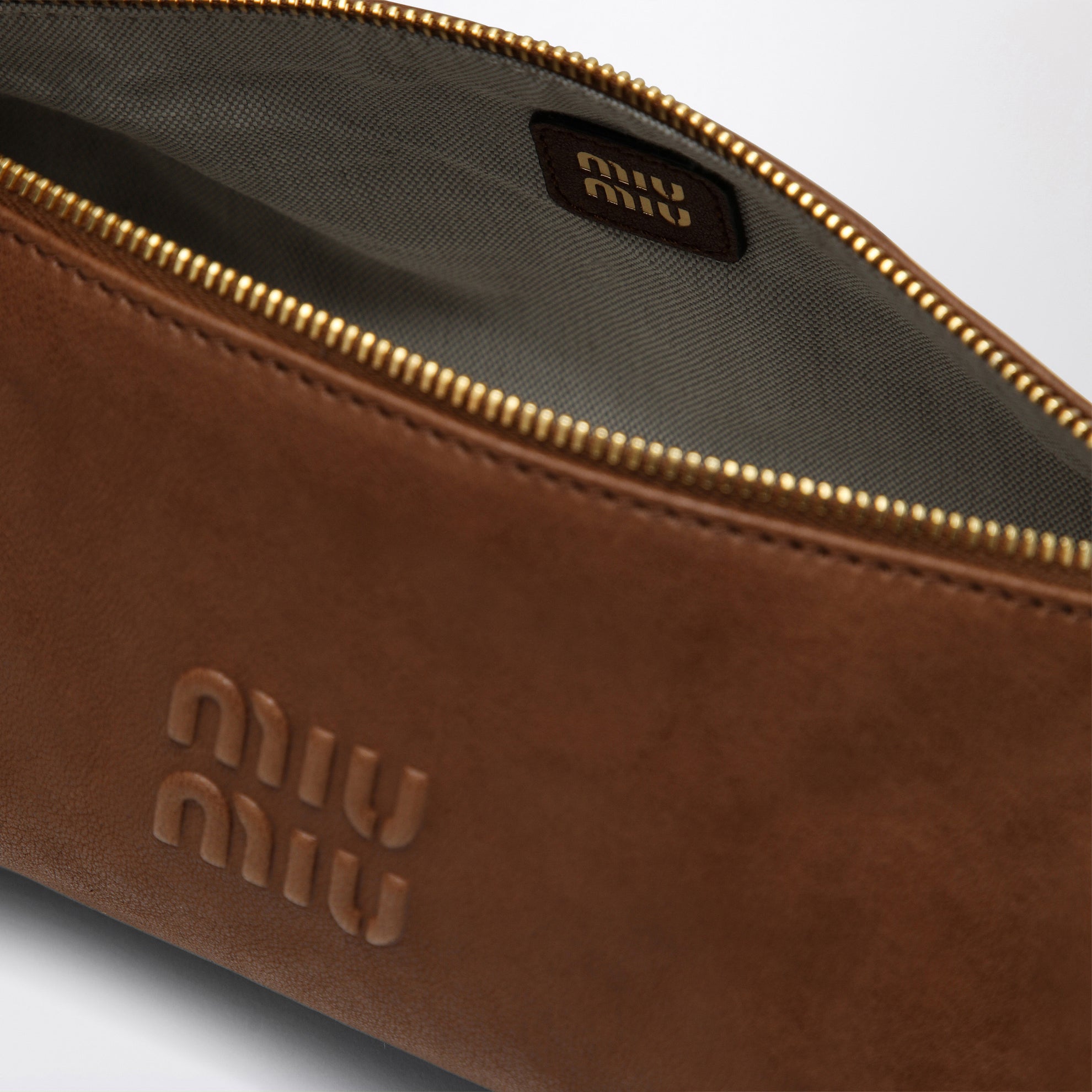 Pouch color Rovere in nappa