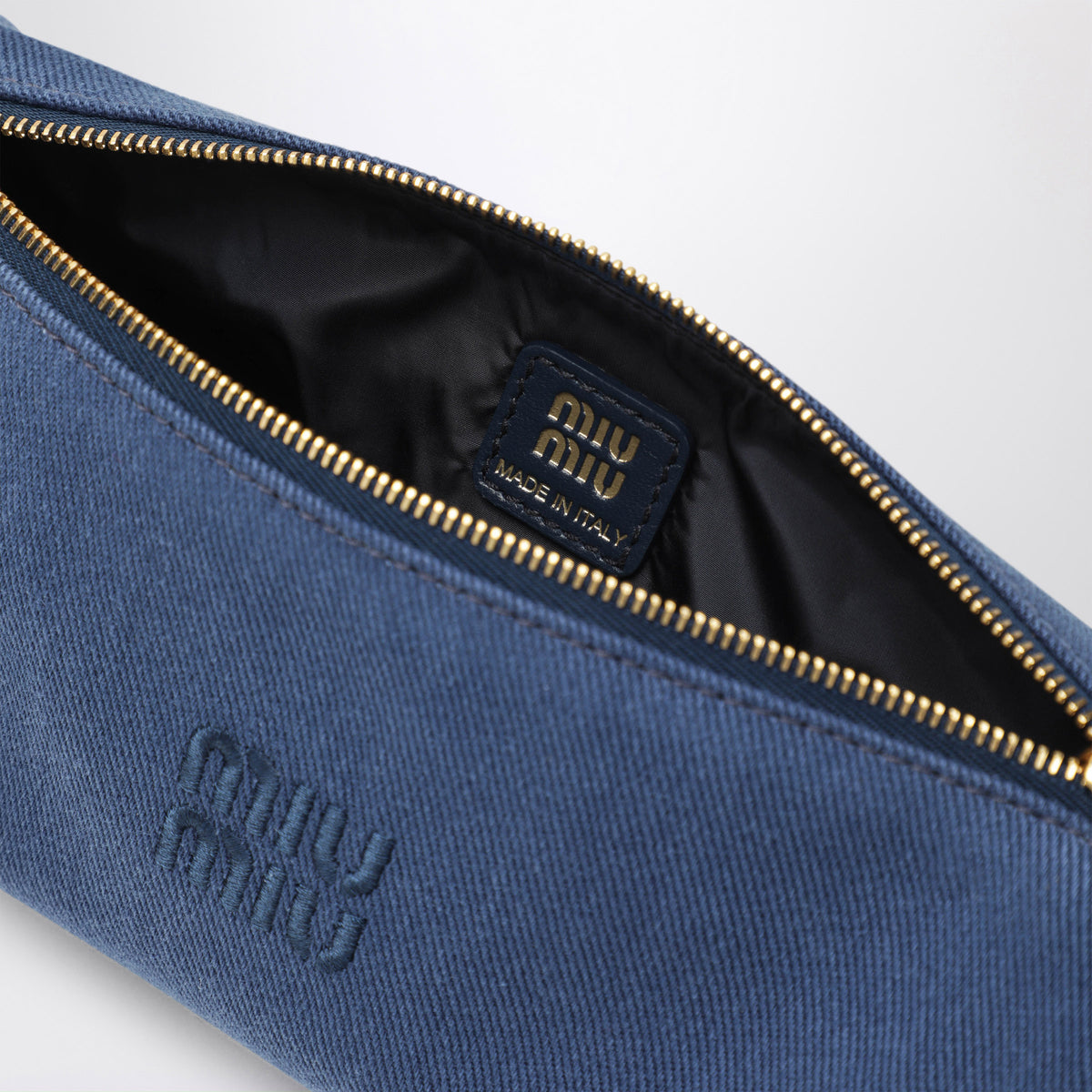 Pochette en gabardine de coton indigo et amaranto