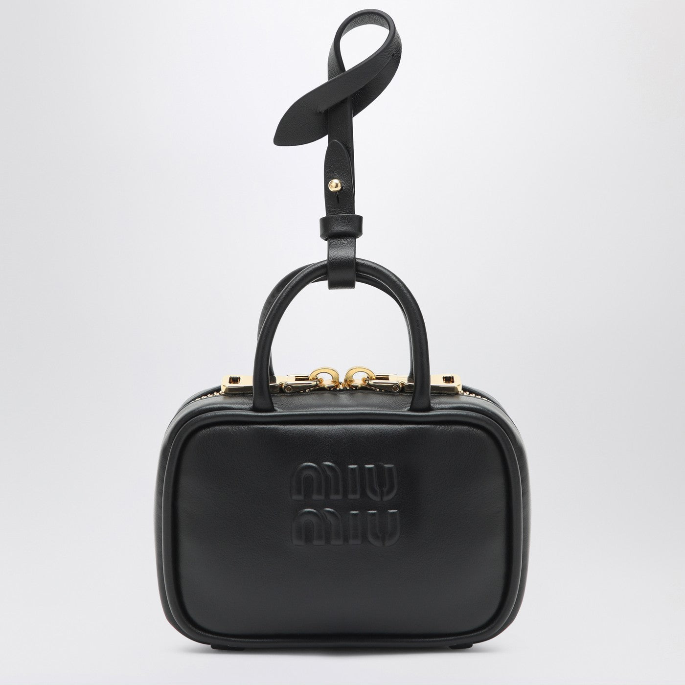 Trick black in leather