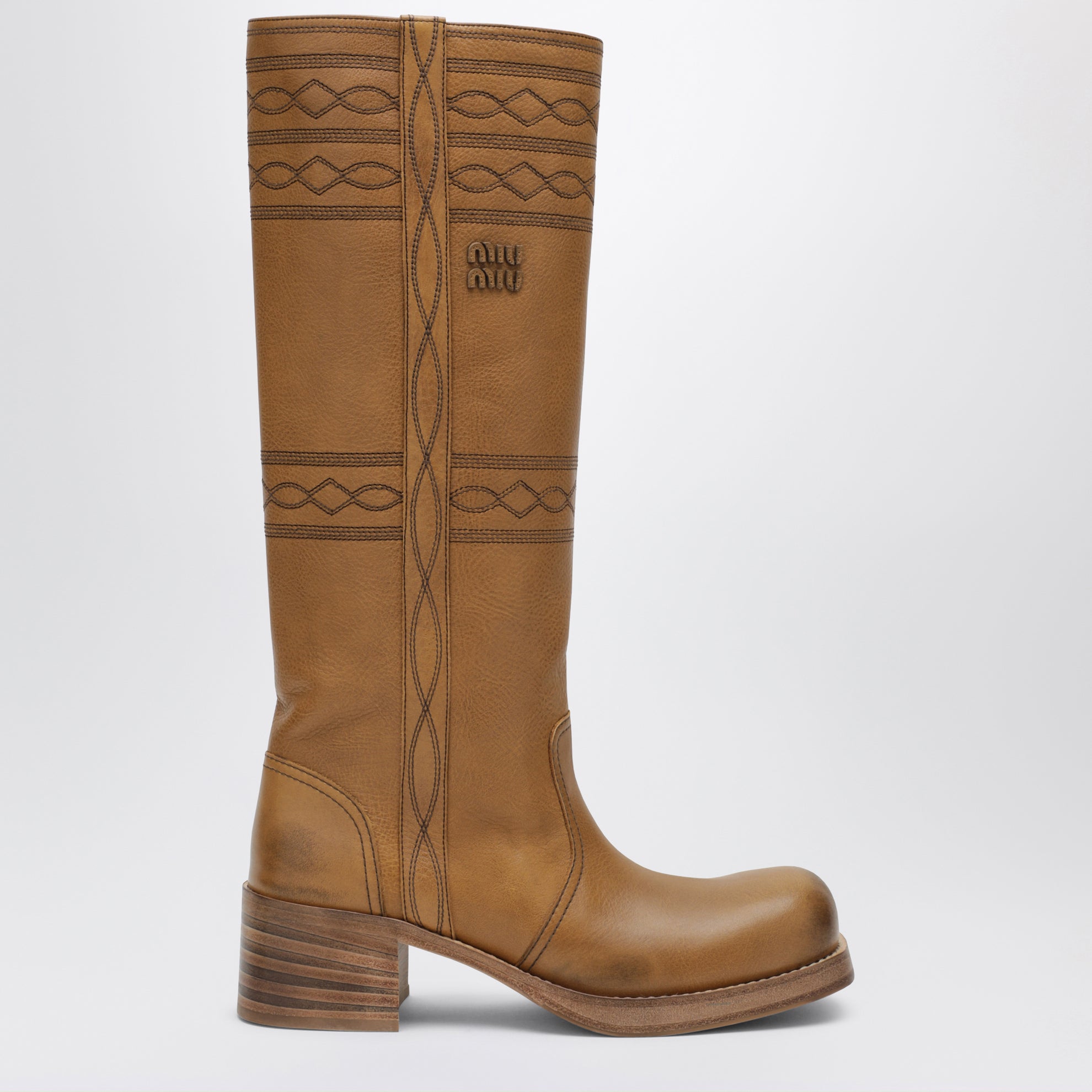 Bestickte Lederstiefel in Cuoio