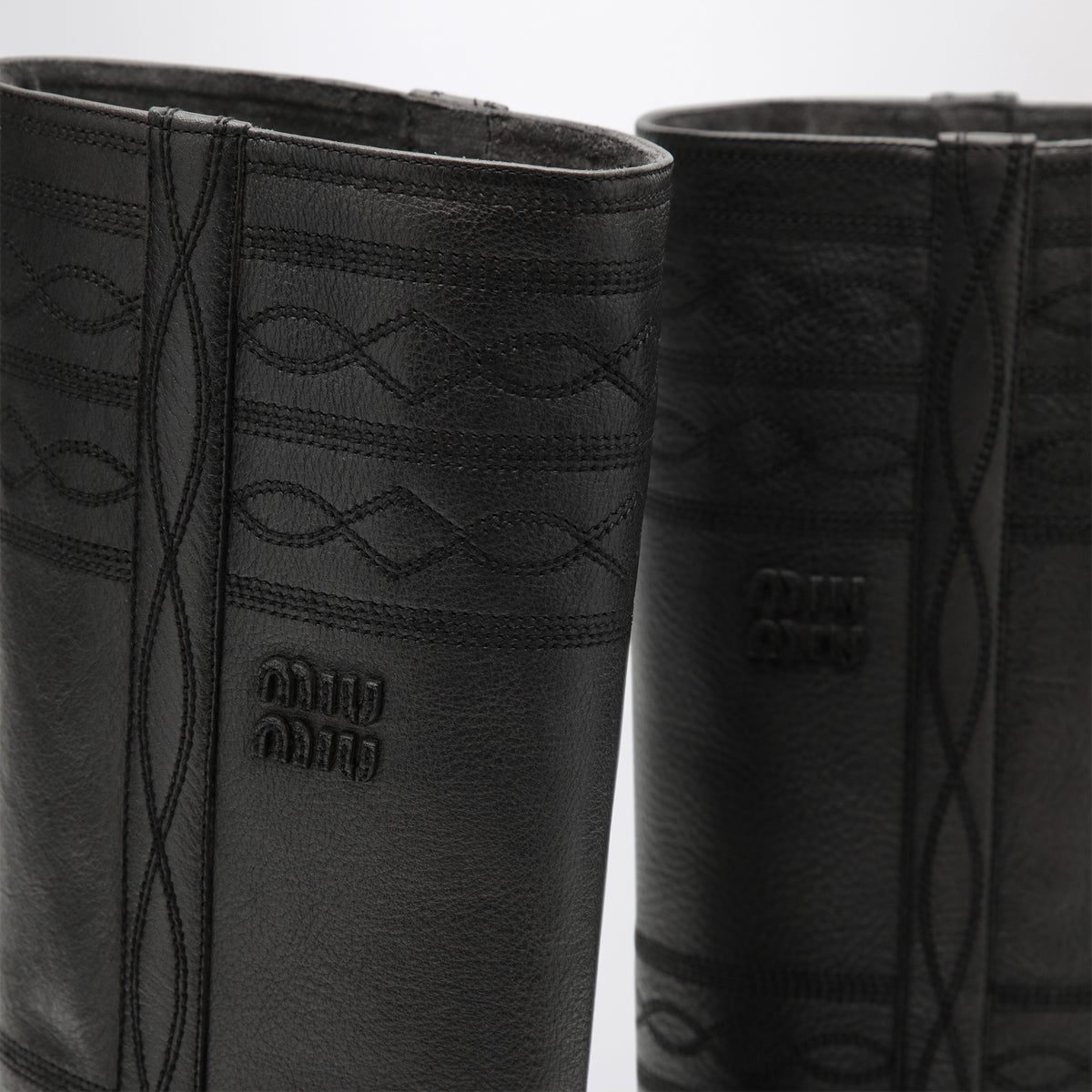 Anthracite grey leather boots with embroidery