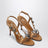 Sandali color miele in pelle con dettagli in metallo
