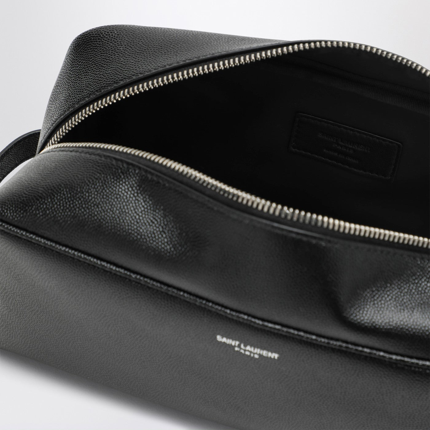 Black grained leather Beauty case