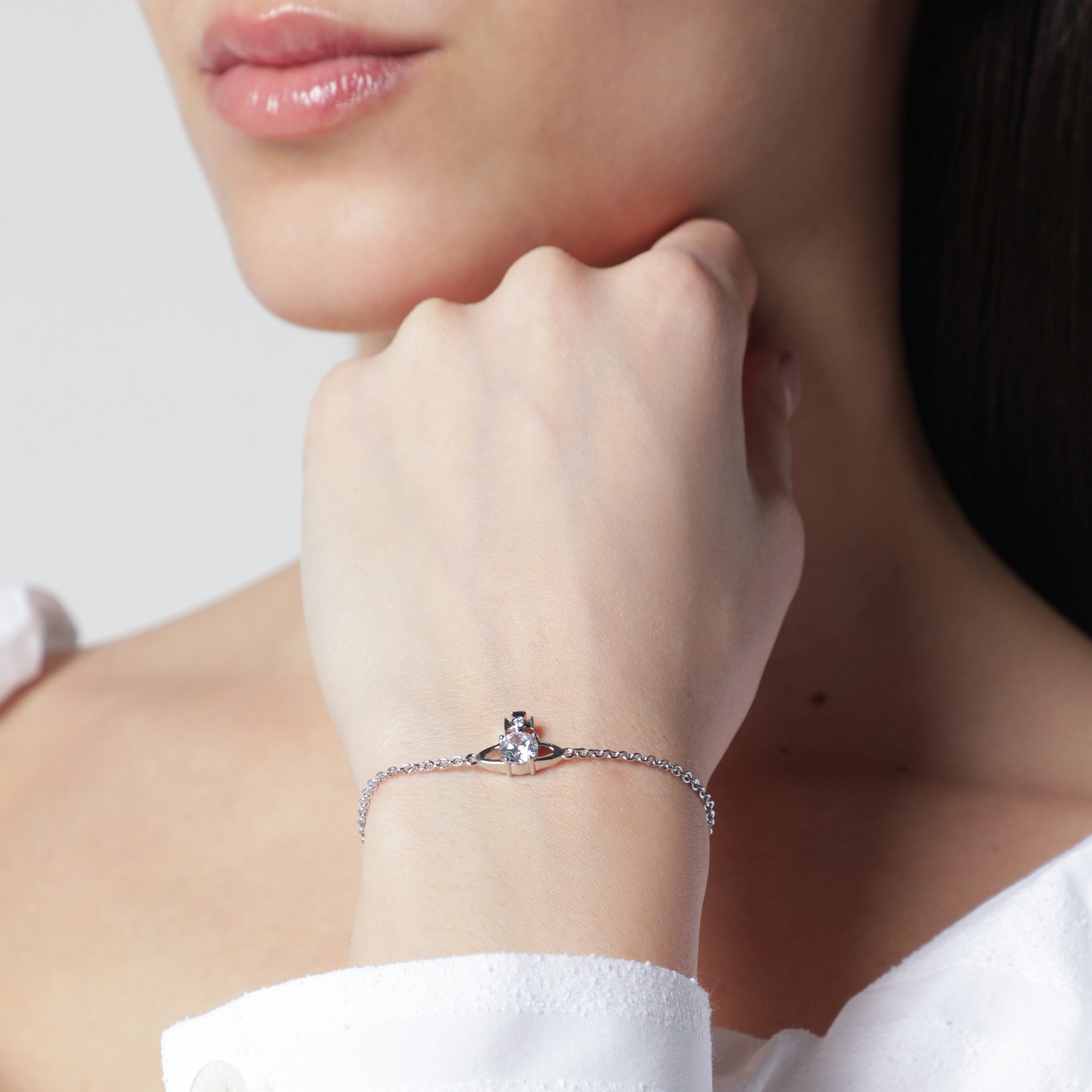 Bracciale con logo Orb con cristallo