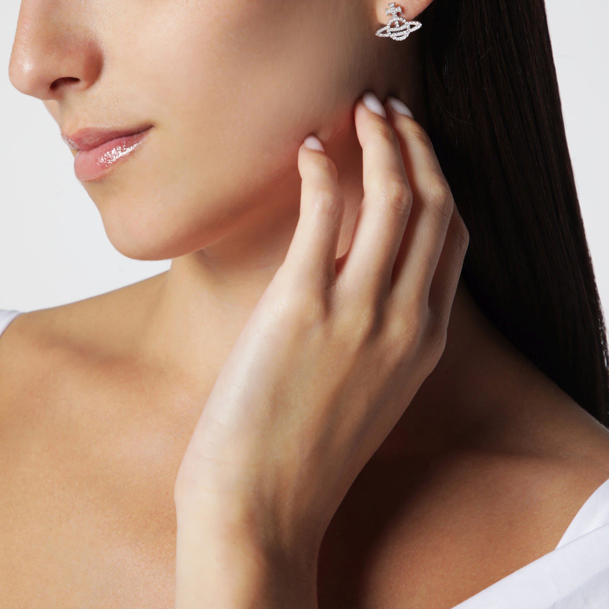 Orecchini Orb in metallo platino con cristalli