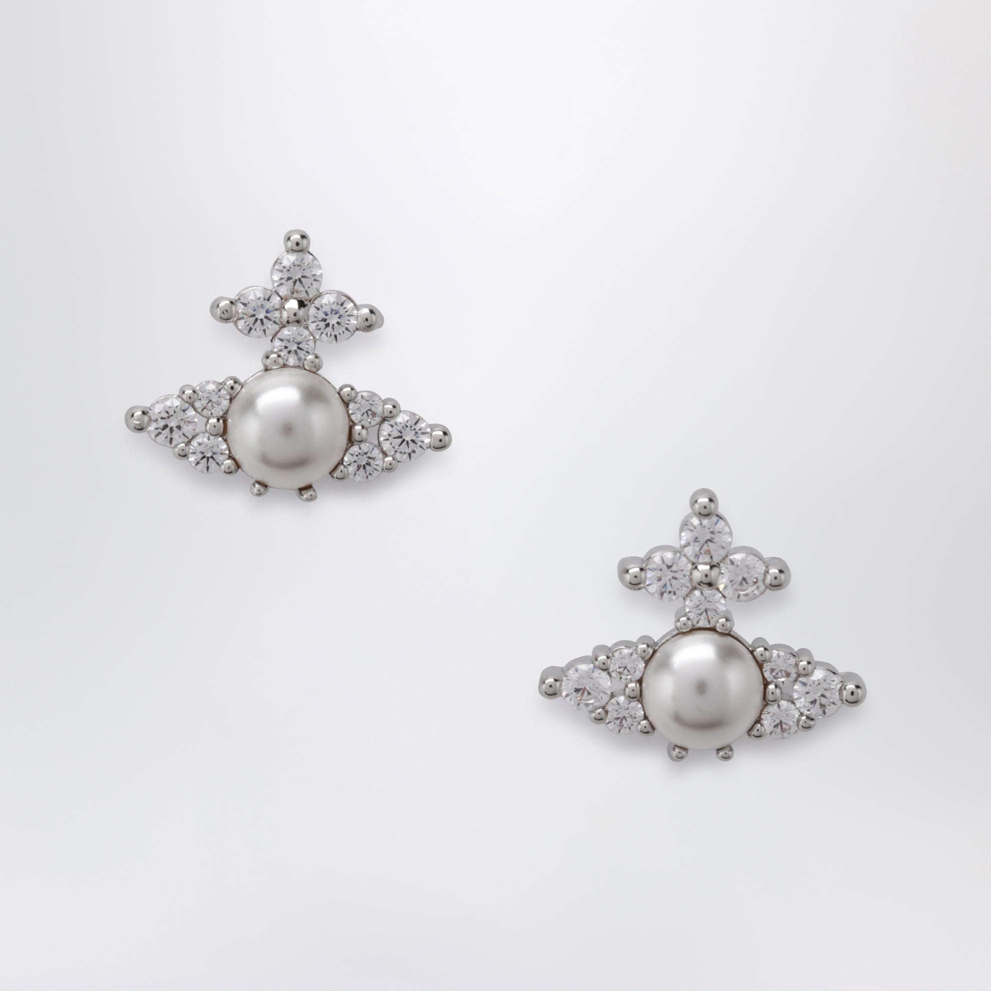 Feodora earrings with pearl