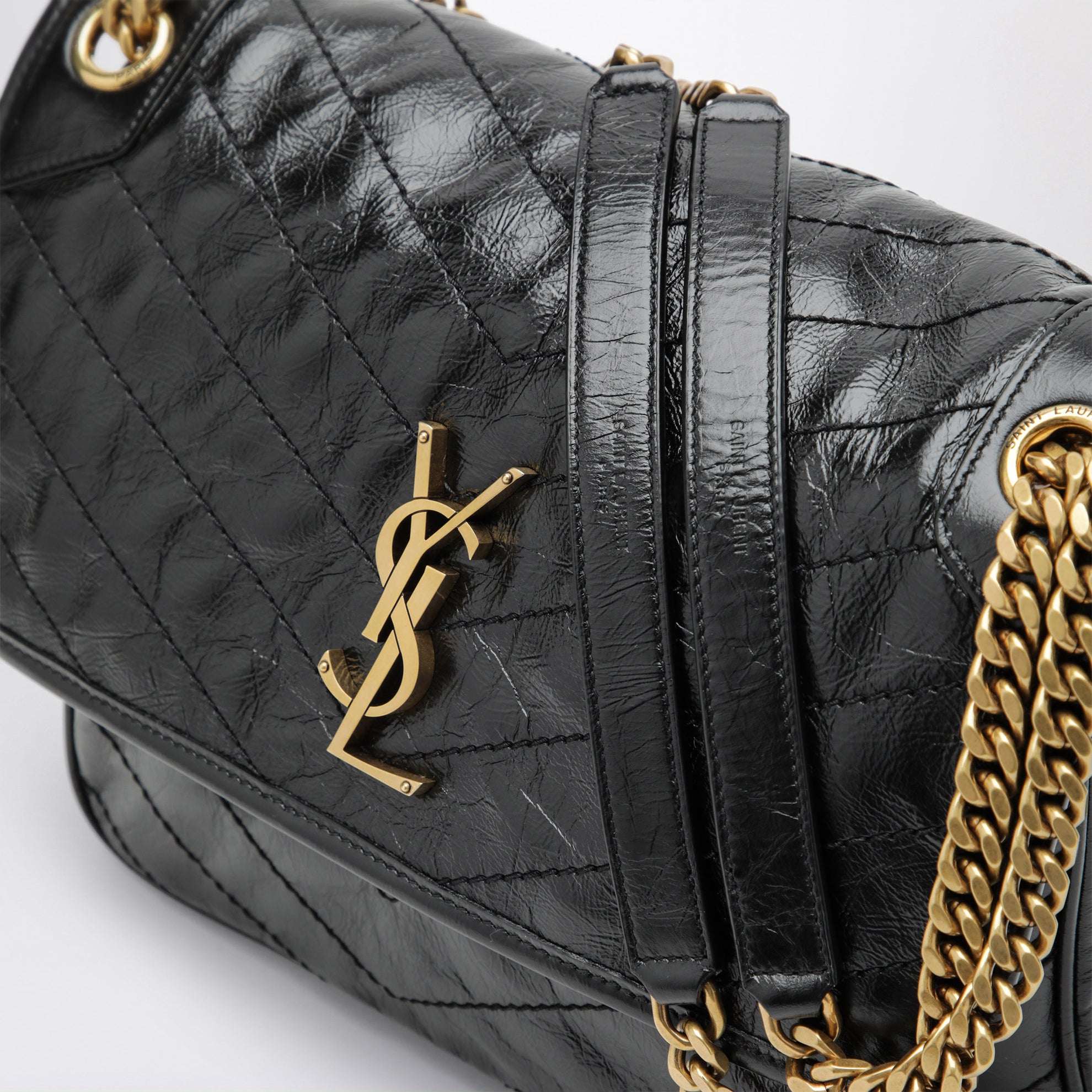 Borsa Niki media trapuntata in pelle vintage nera