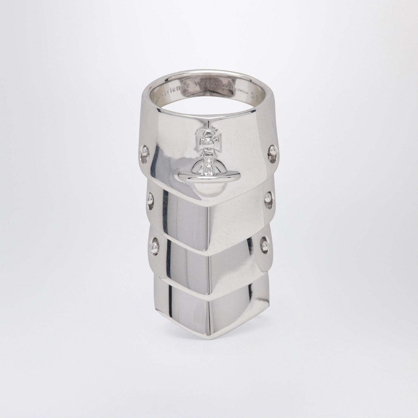 Armour ring in platinum