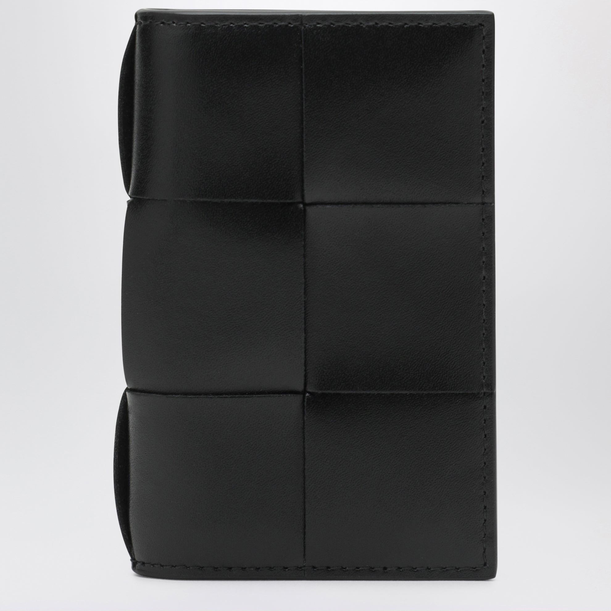Black bifold card holder with Maxi Intreccio