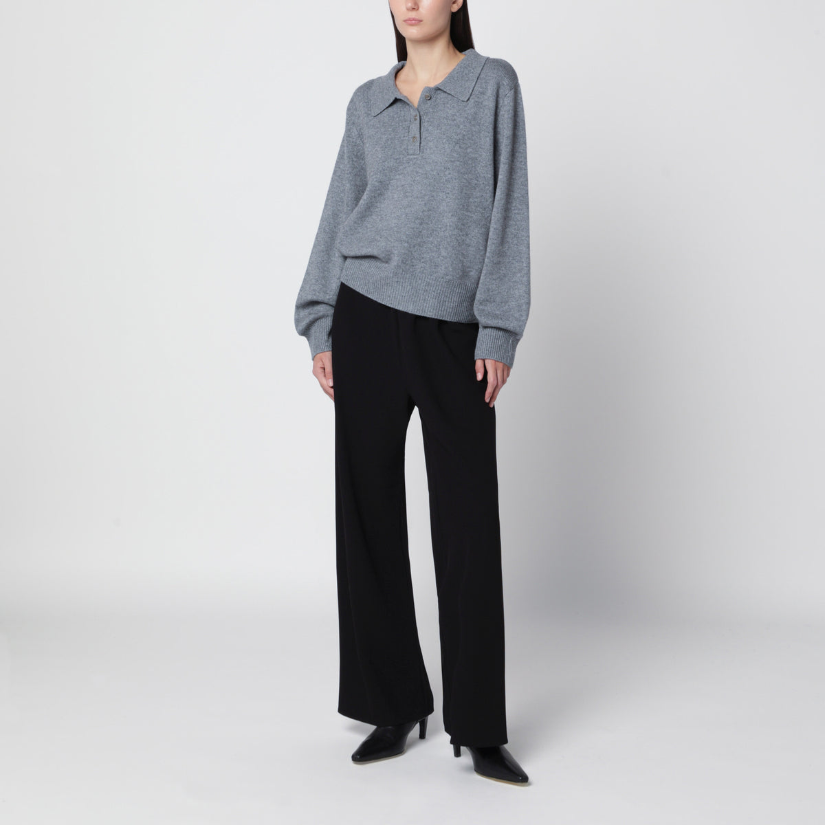 Gine grauer Polopullover aus Wolle und Kaschmir