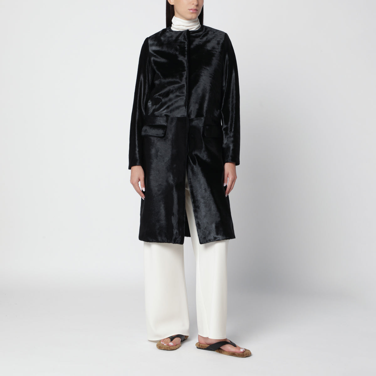 Cappotto Harlow nero in pelle effetto pony