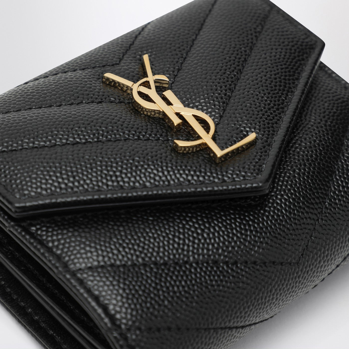 Cassandre Matelassé black tri-fold wallet