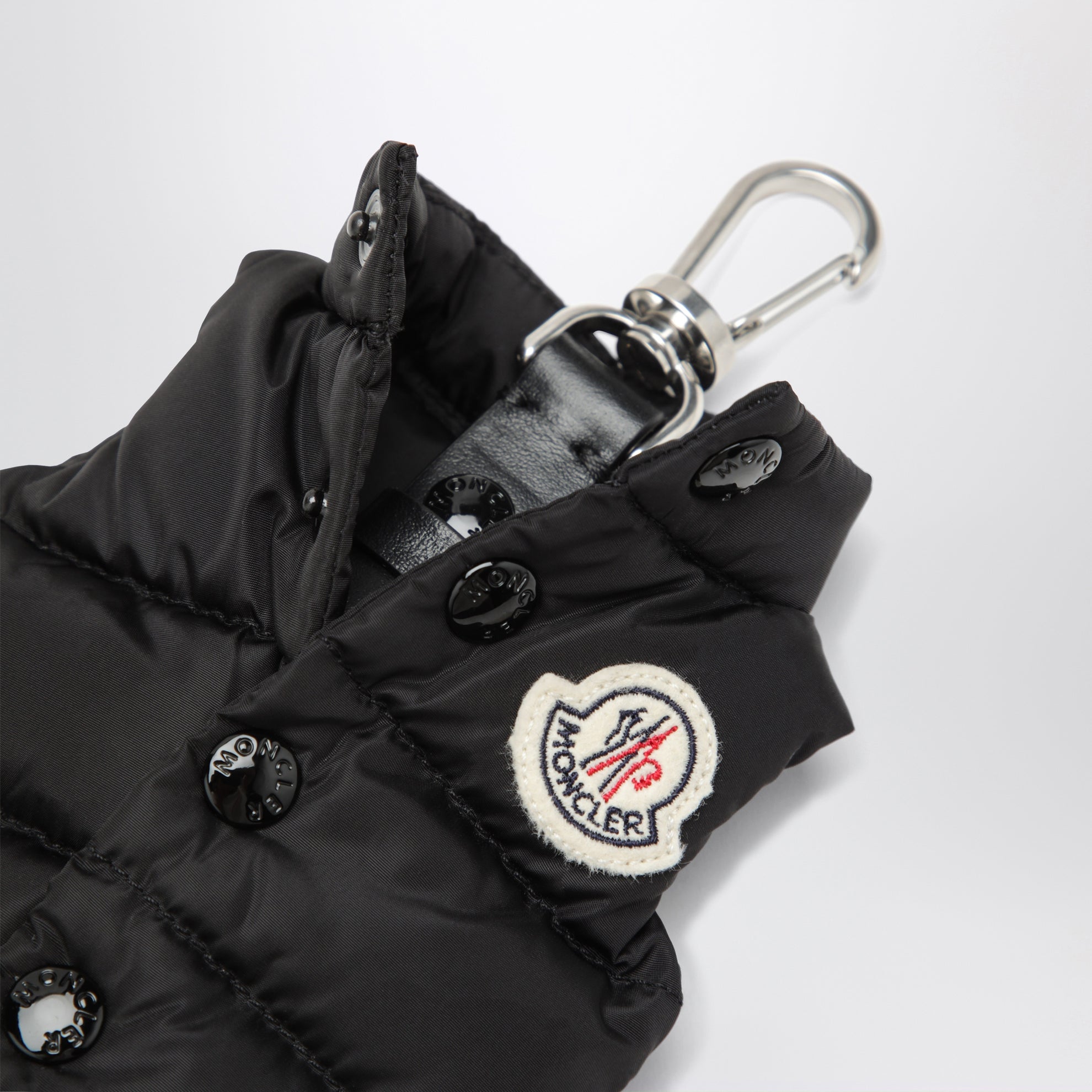 Porte-clés en forme de doudoune noire en nylon