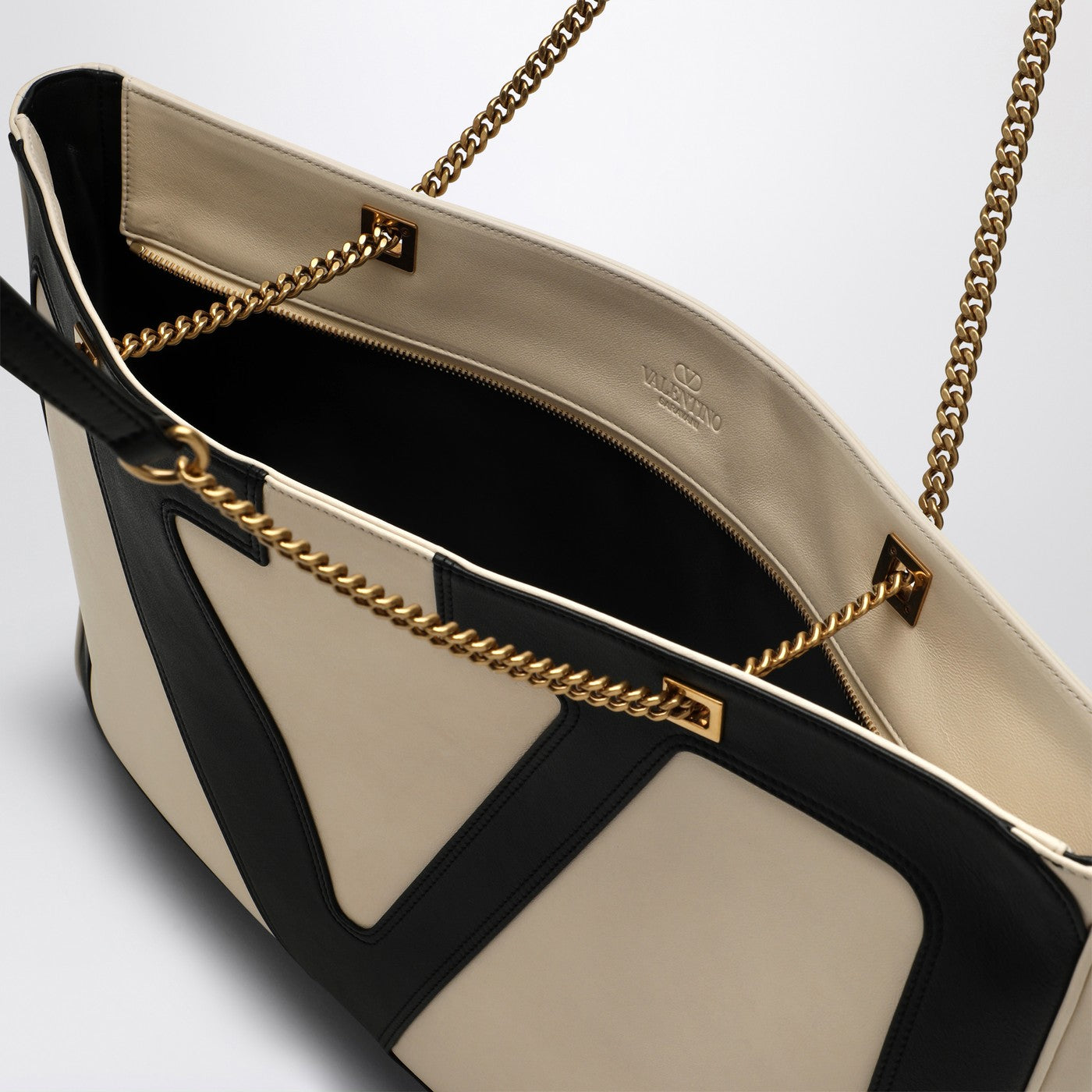 Large Viva Superstar bag in butter white/black