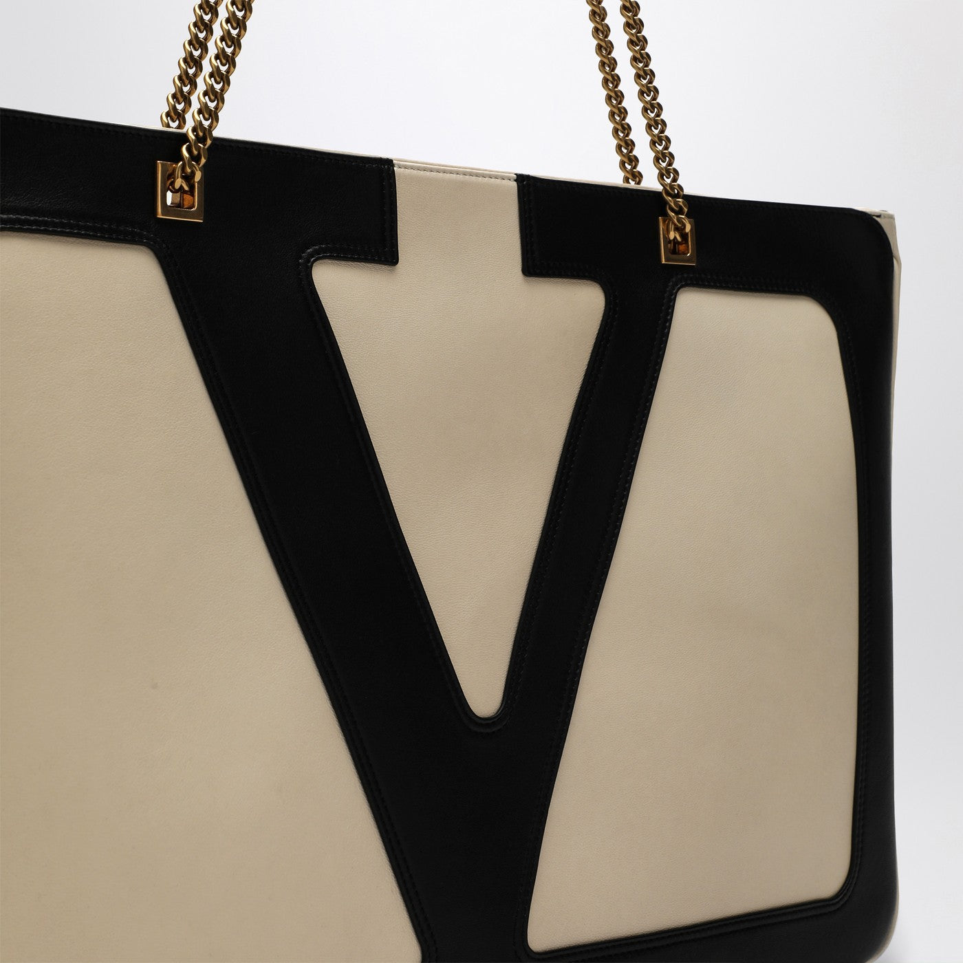 Large Viva Superstar bag in butter white/black