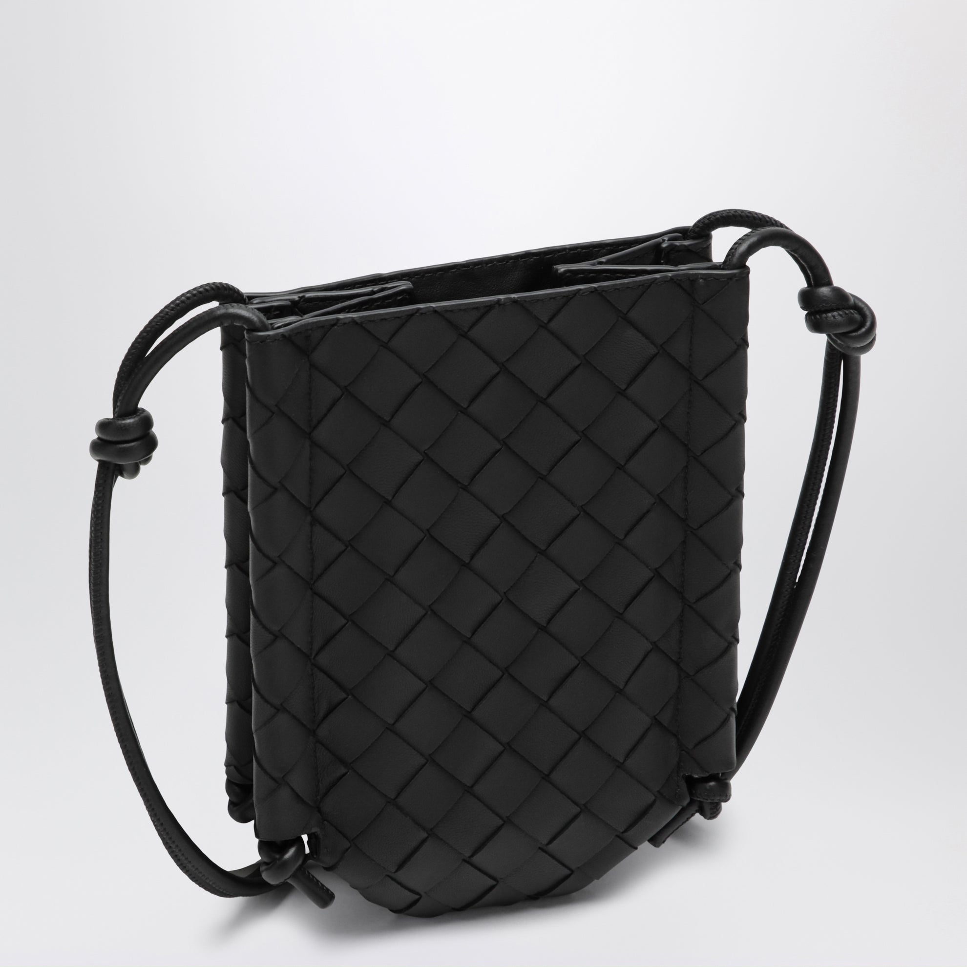 Borsa a tracolla nera in Intrecciato