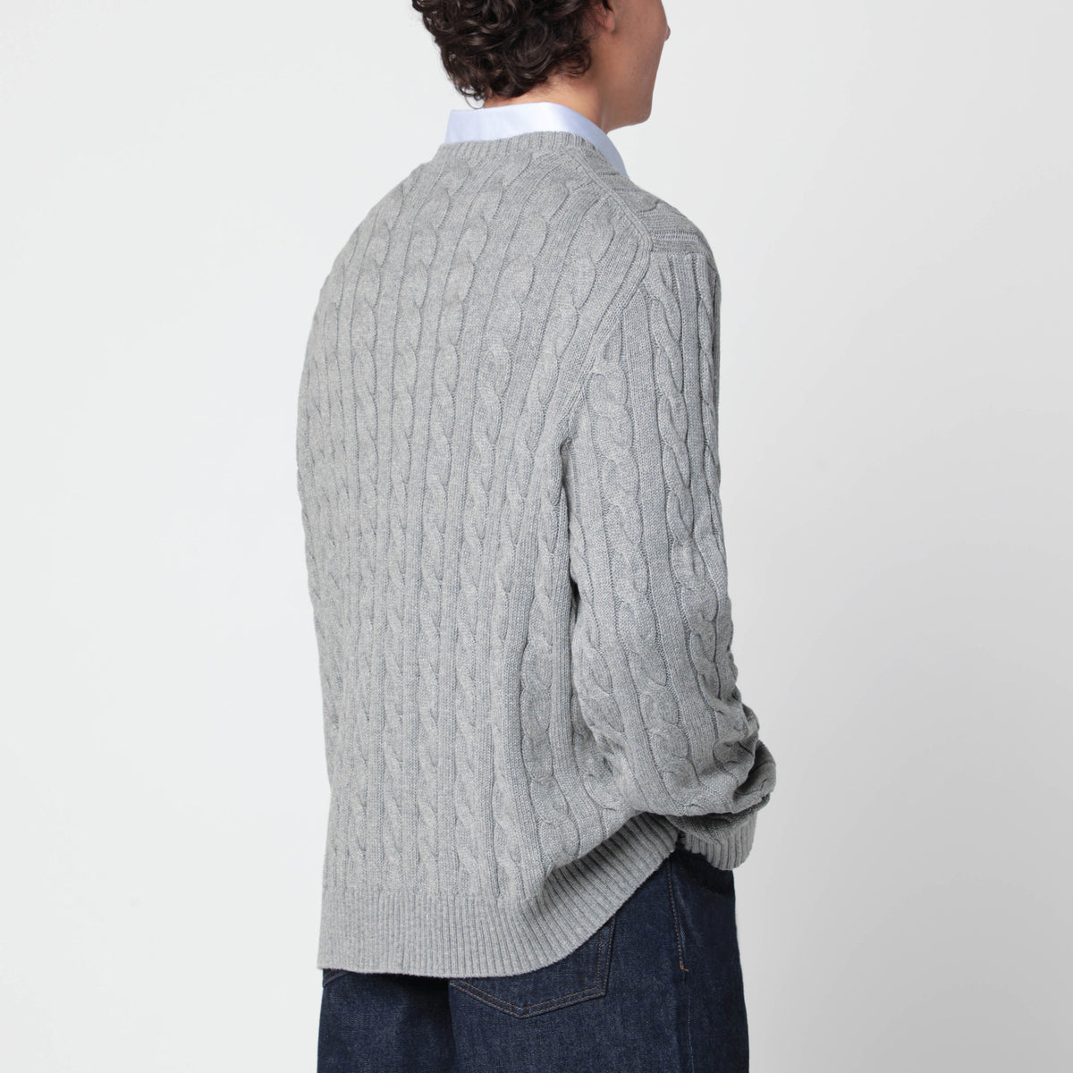 Maglione grigio a trecce in cotone