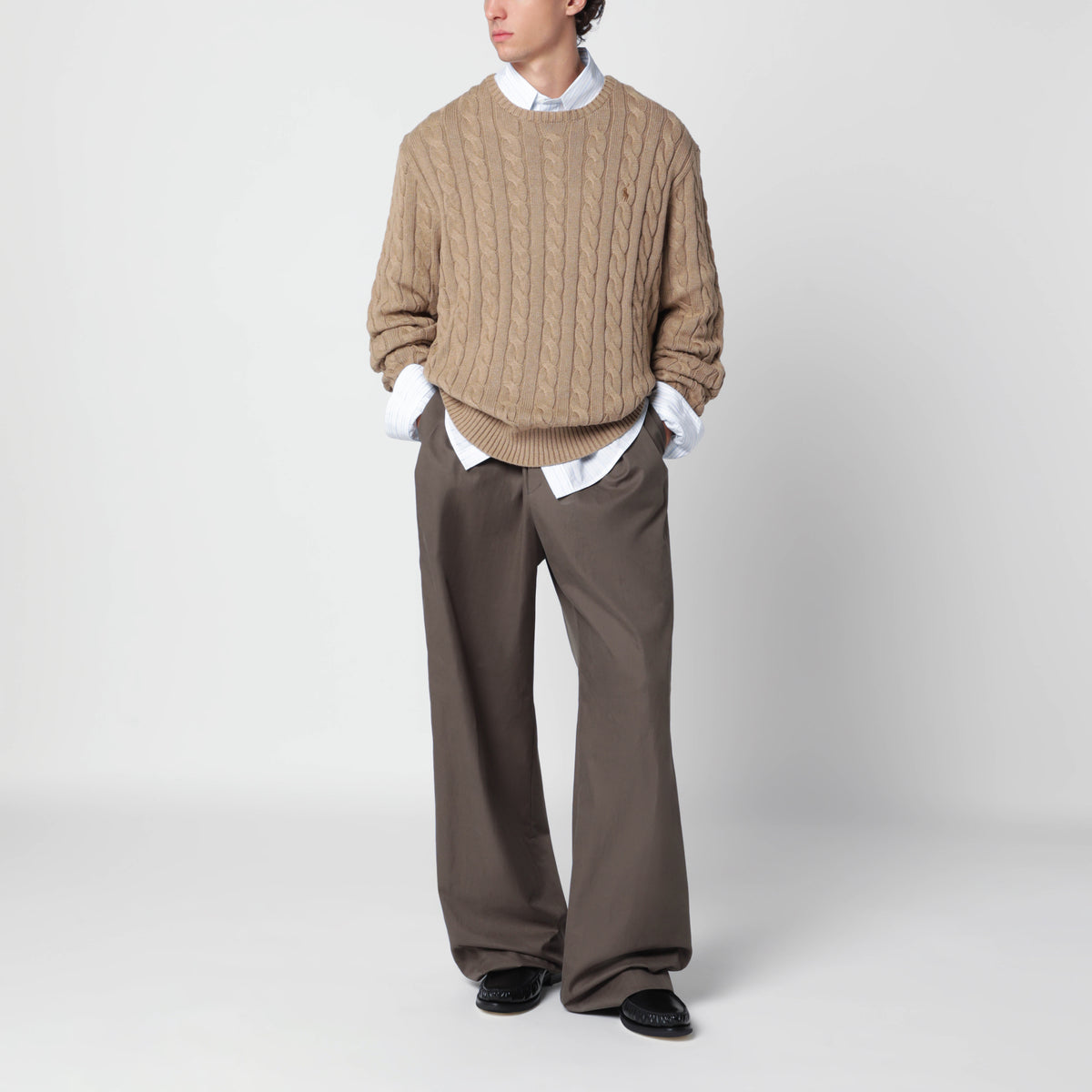 Beiger Zopfmusterpullover aus Baumwolle