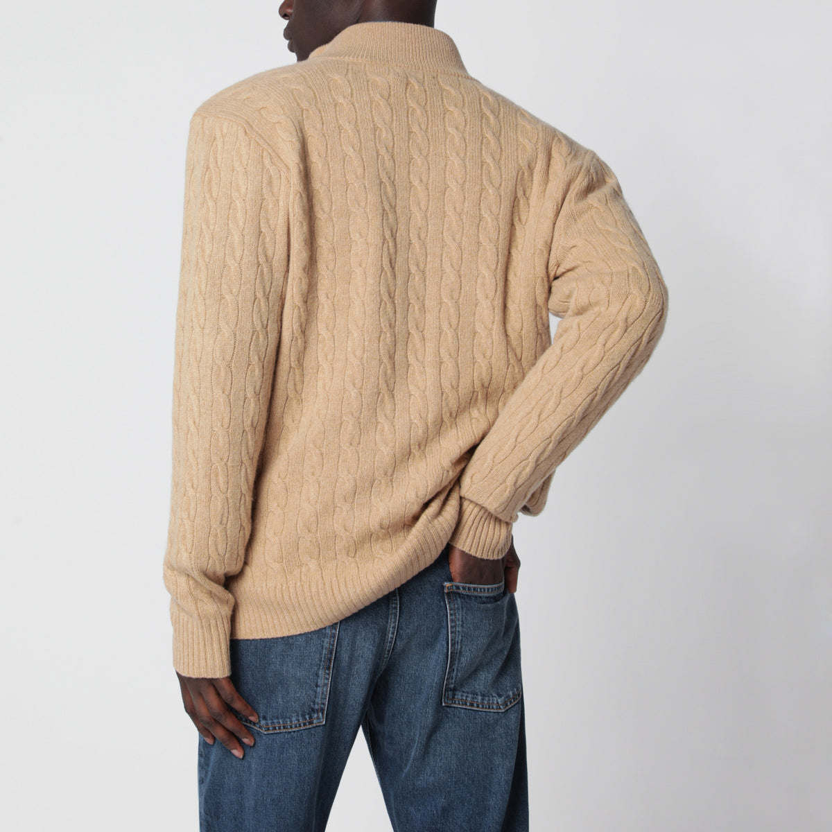 Camel cable-knit sweater in wool and cashmere