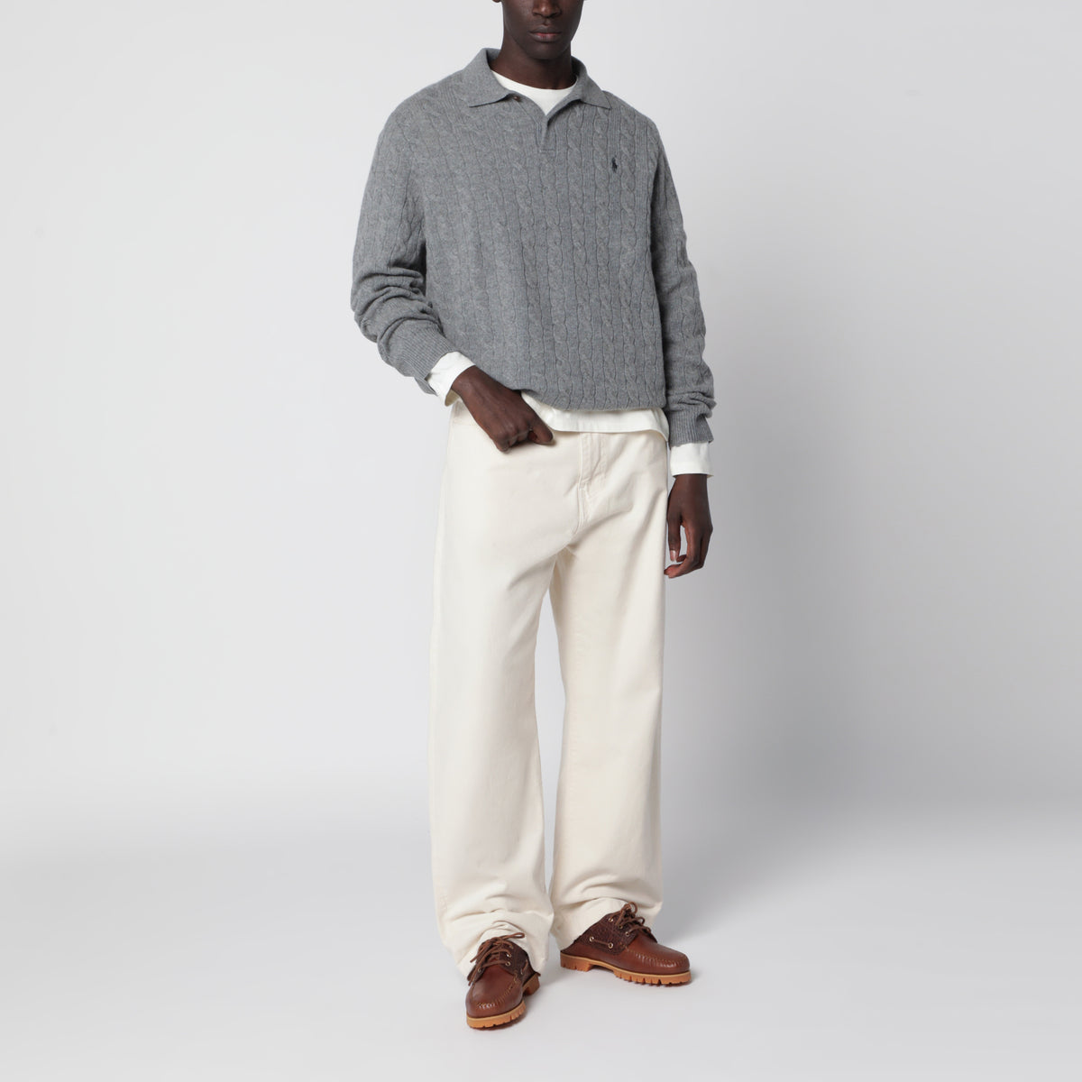 Grey cable knit sweater in wool and cashmere
