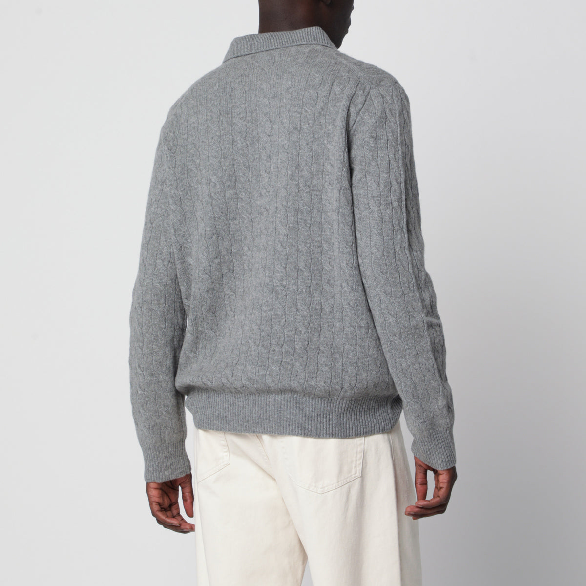 Grey cable knit sweater in wool and cashmere