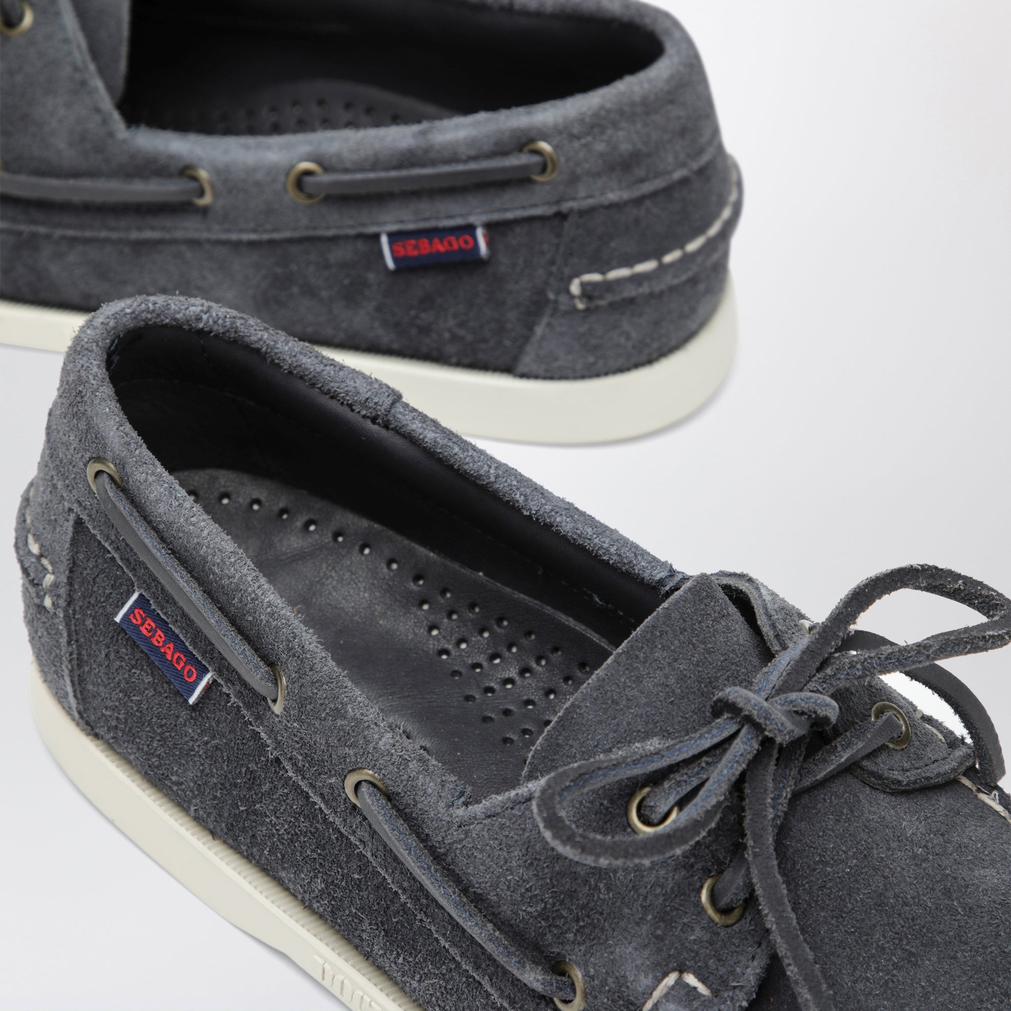 Portland Flesh Out boat moccasins in suede, blue