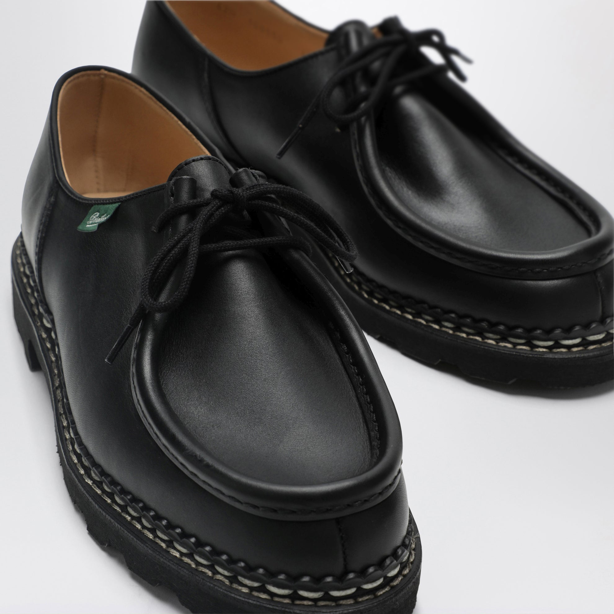 Chaussures à lacets Michael noires en cuir