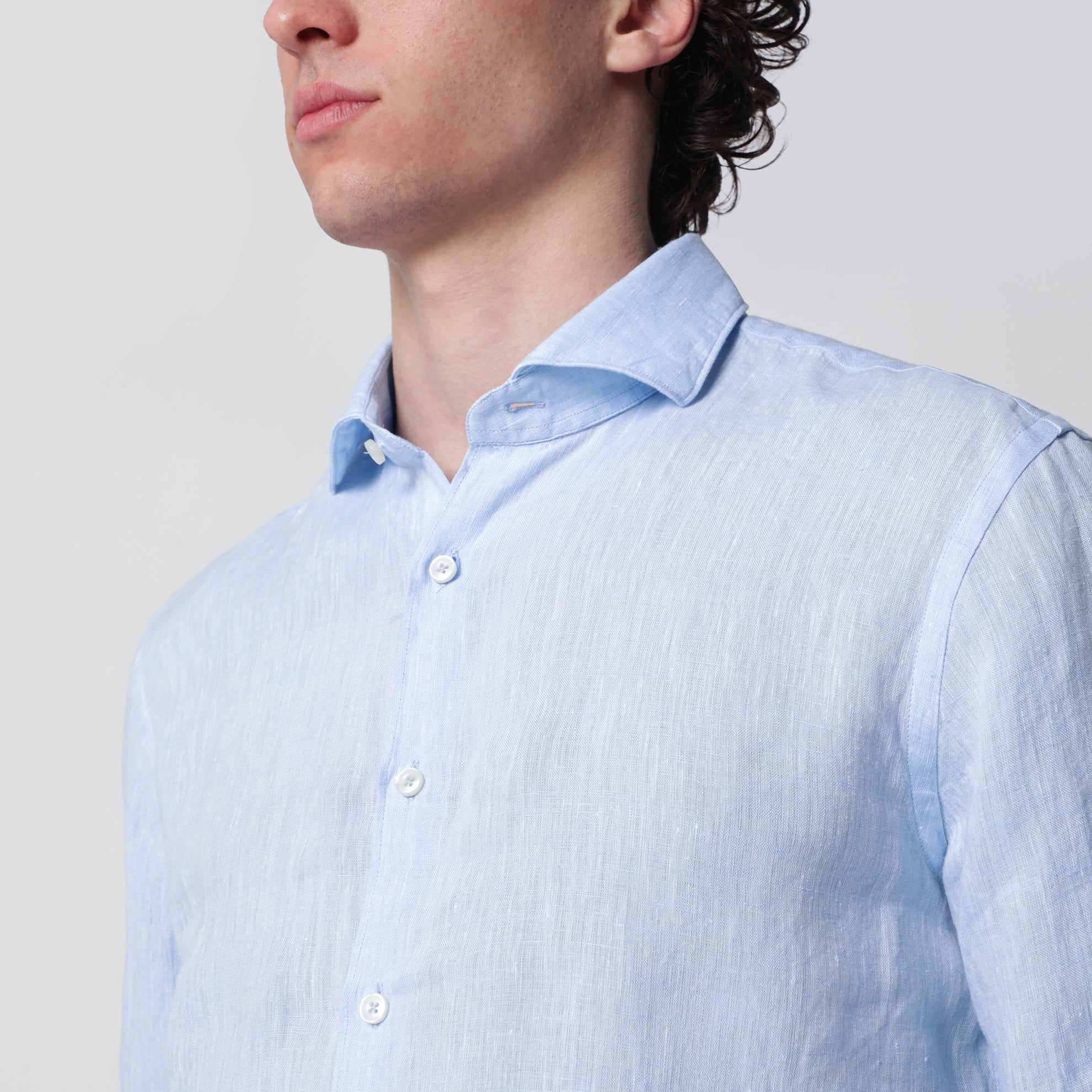 Camicia Tailor Fit azzurra in lino