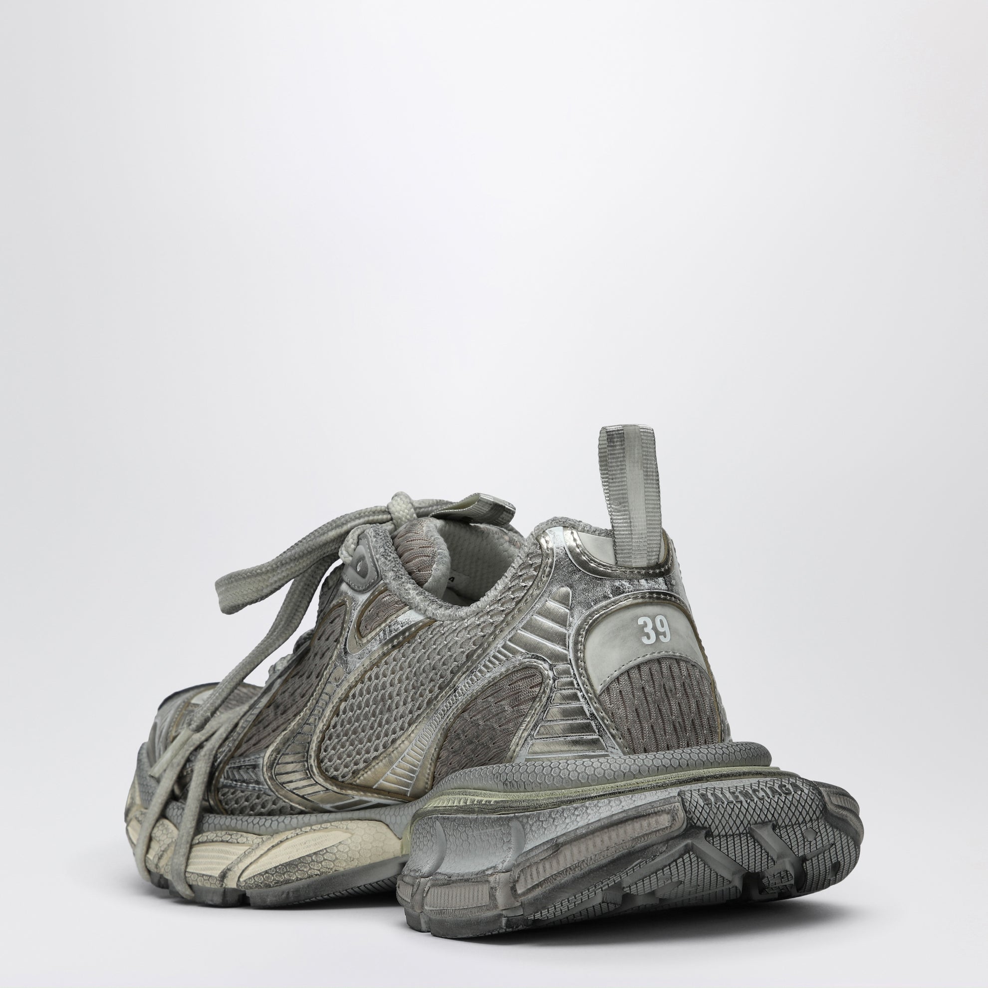 3XL Eggshell coloured mesh Sneaker