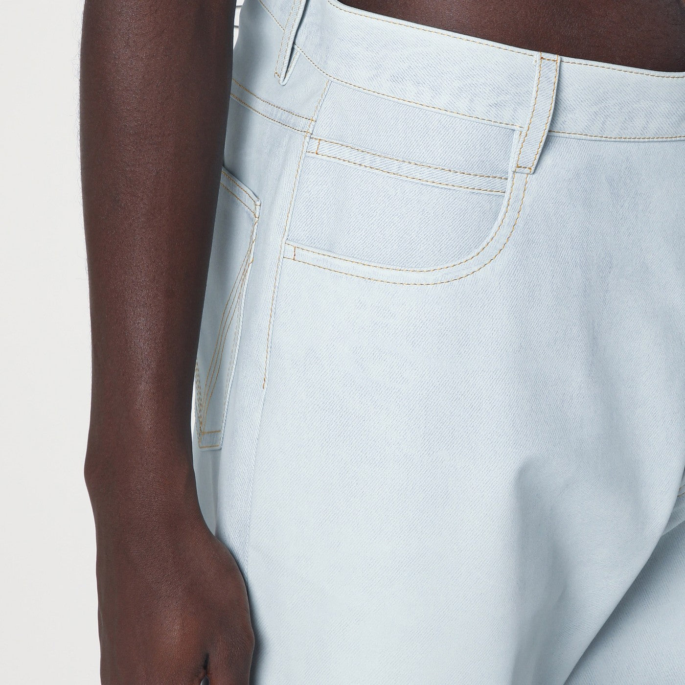 Jean droit bleu clair