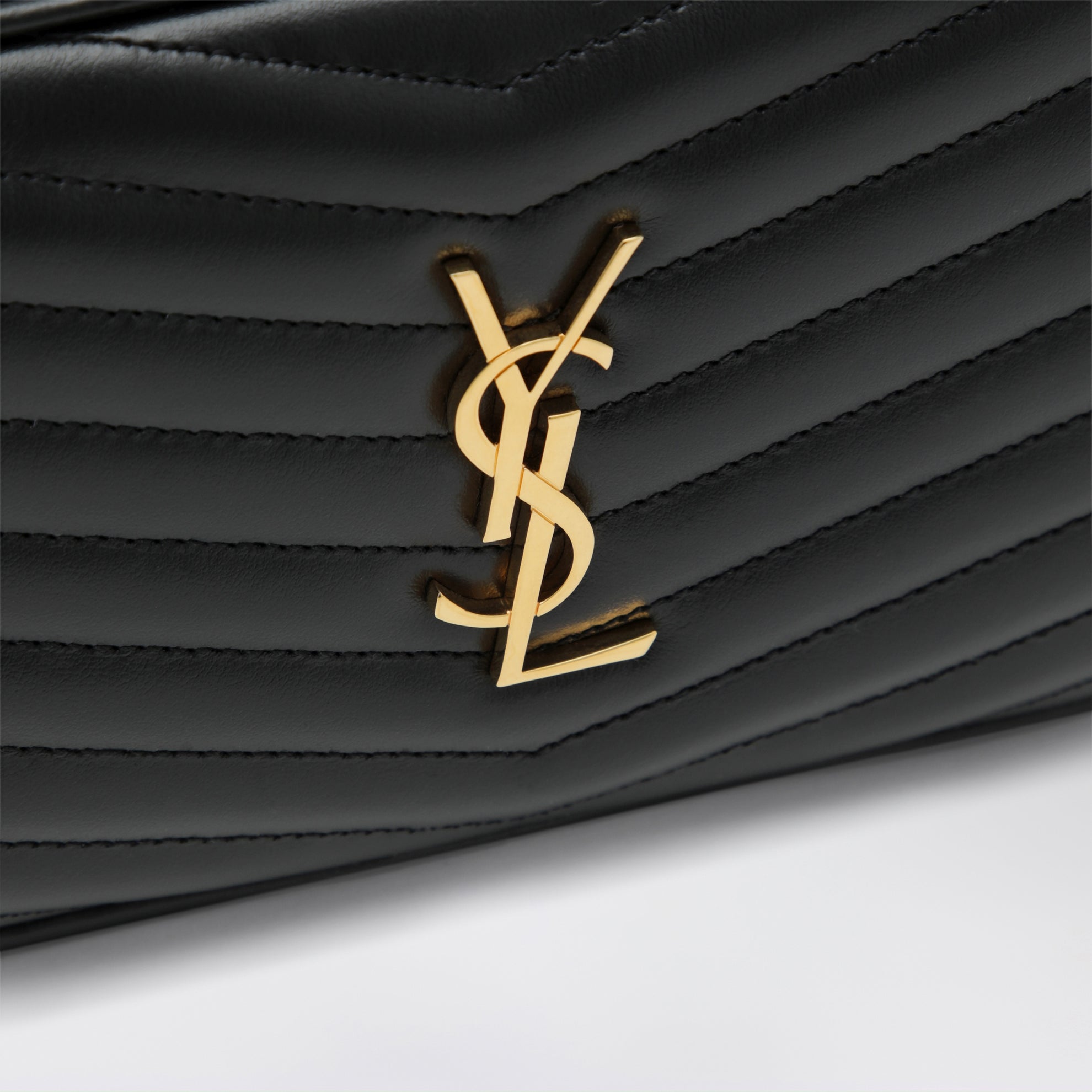 Borsa mini Lou trapuntata in pelle nera