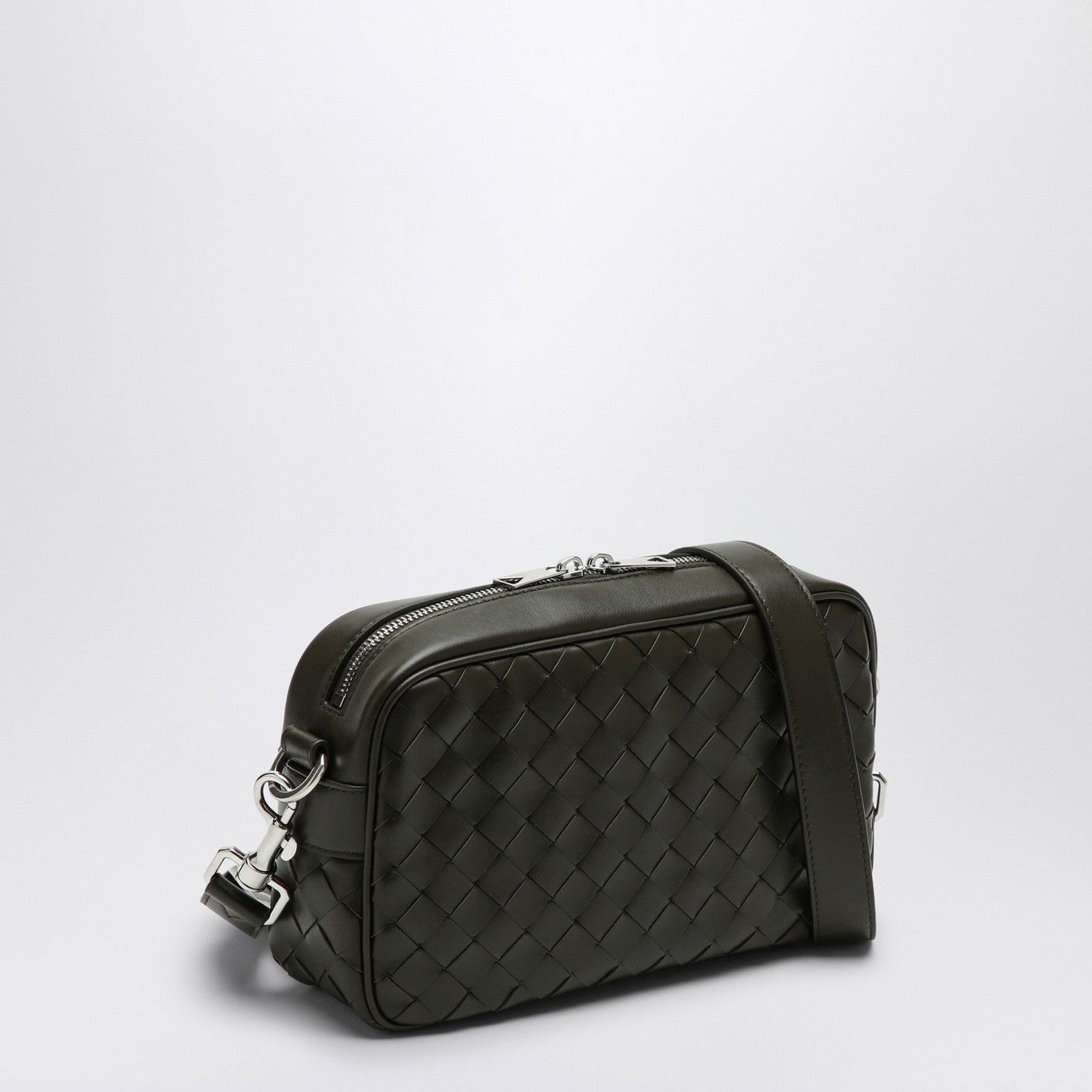 Camera bag in Intrecciato kaki