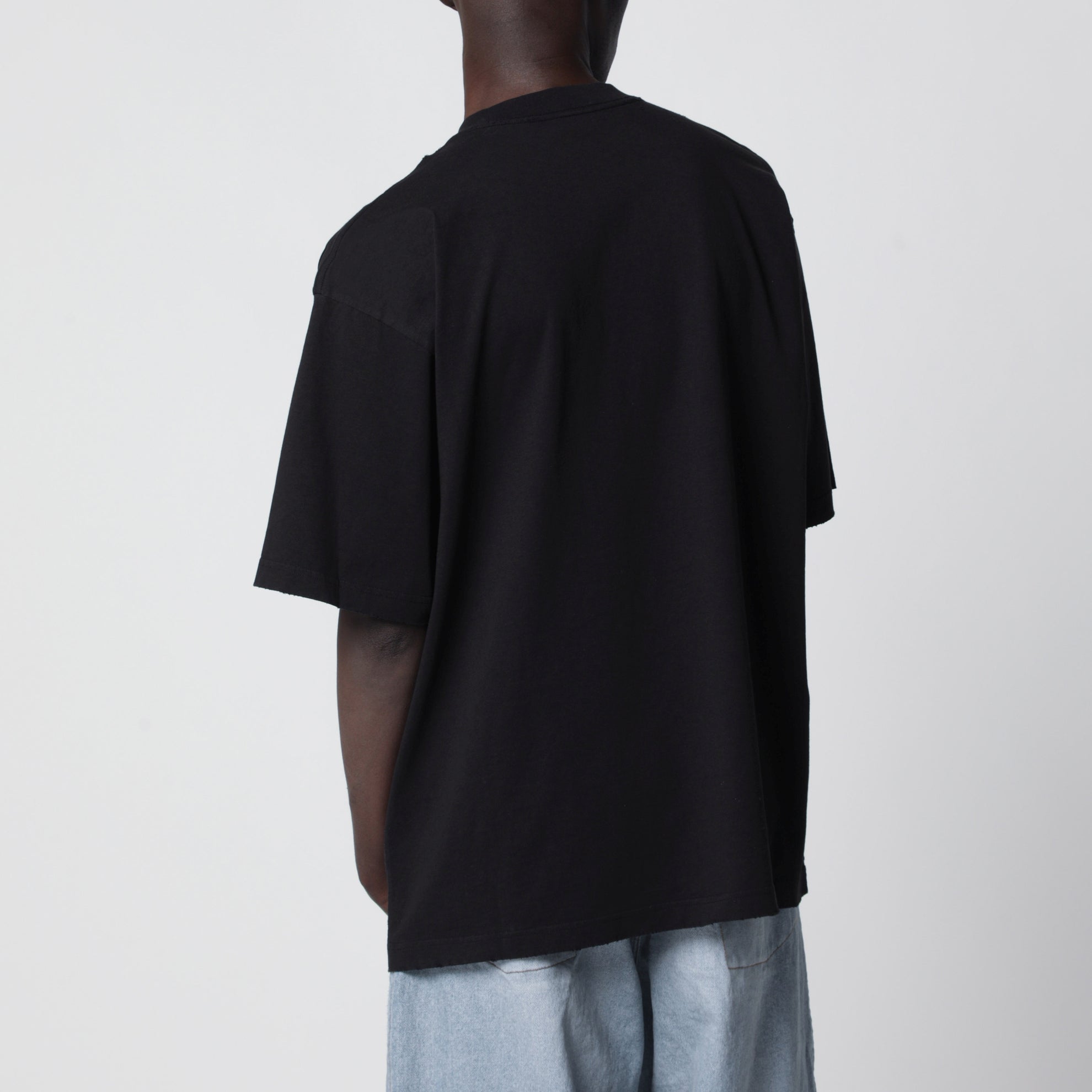 T-shirt messy spray nera in jersey di cotone