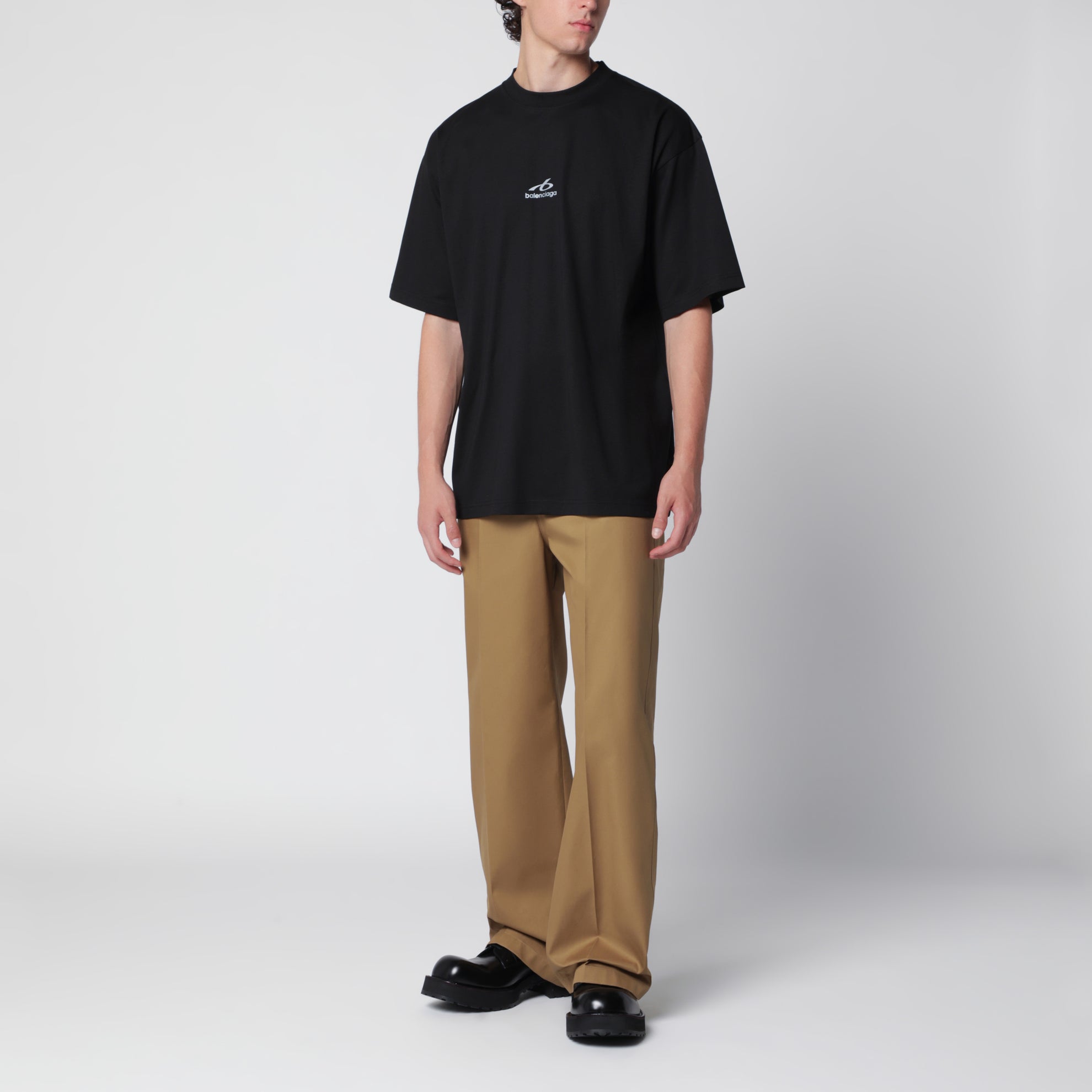 Schwarzes Bodies T-Shirt mit regulärer Passform